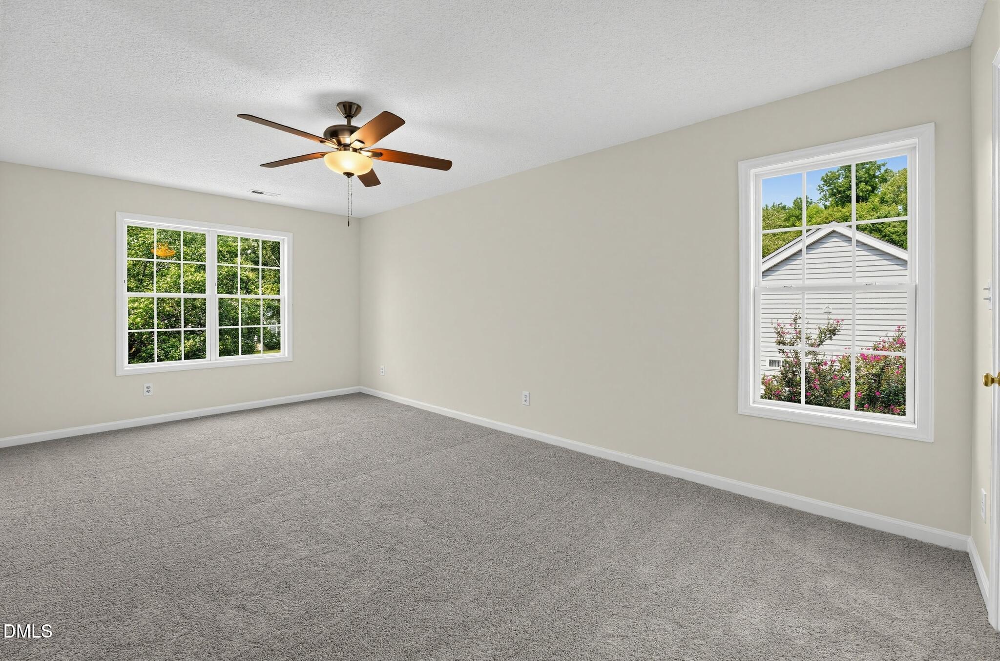 10 Redear Place Property Photo 15