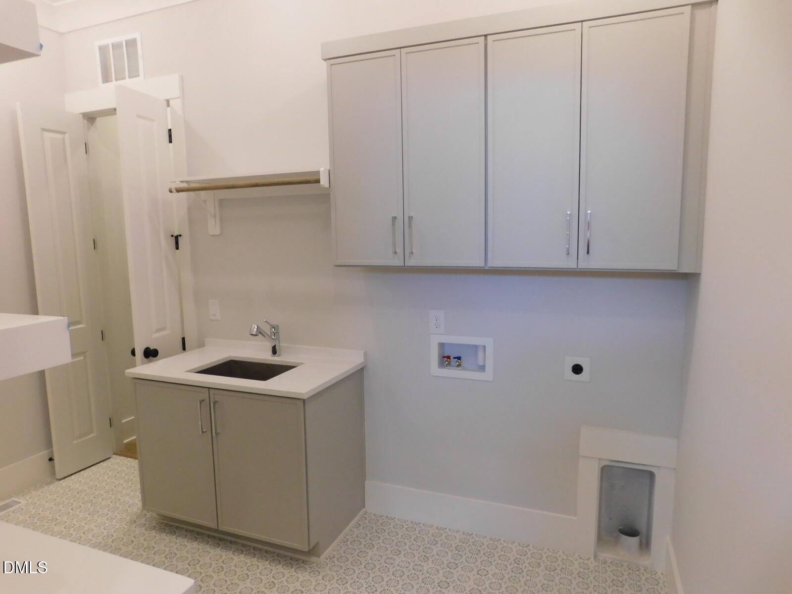 114 Autumn Gate Street Property Photo 23