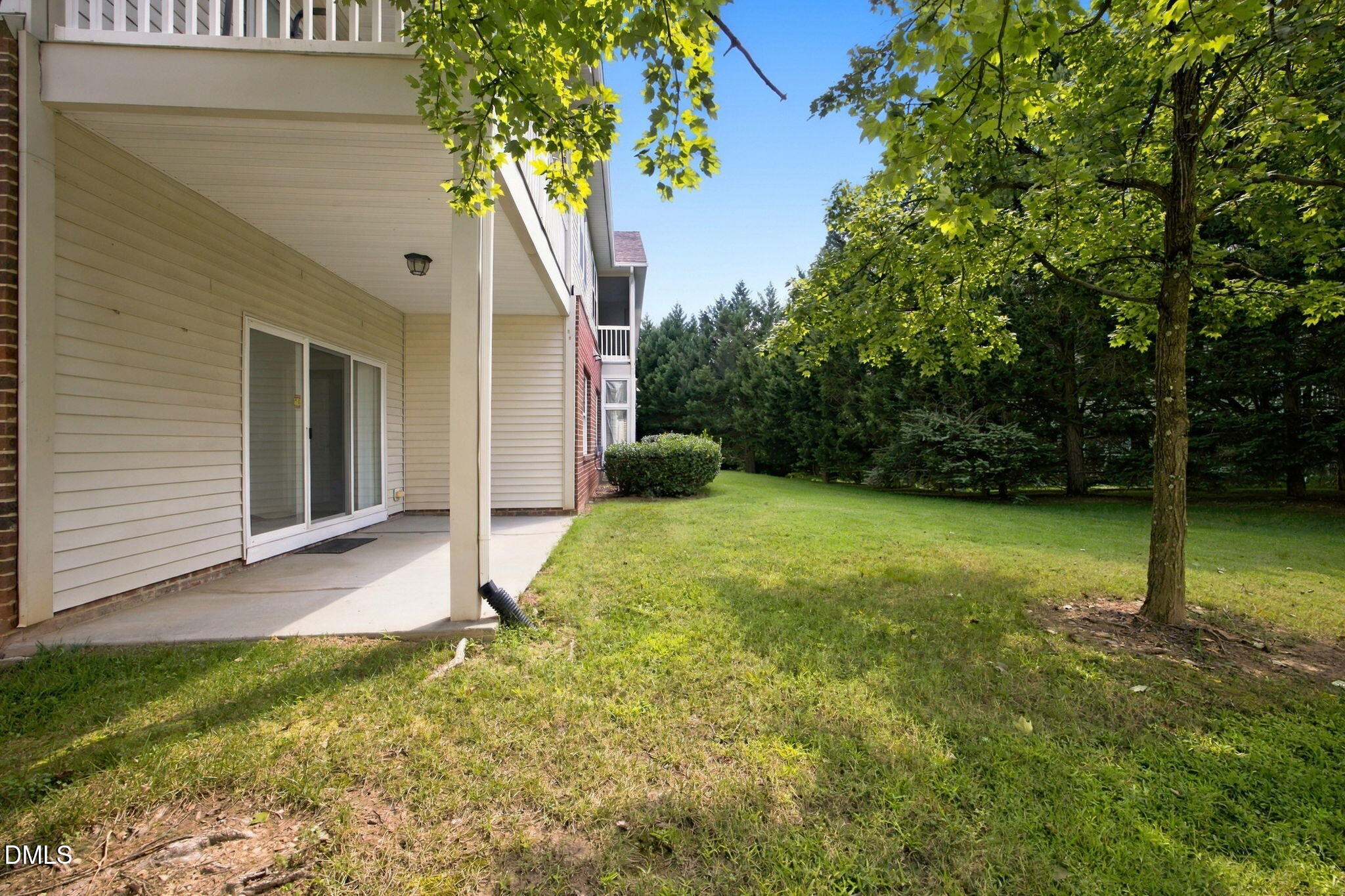 1014 Linen Drive Property Photo 6