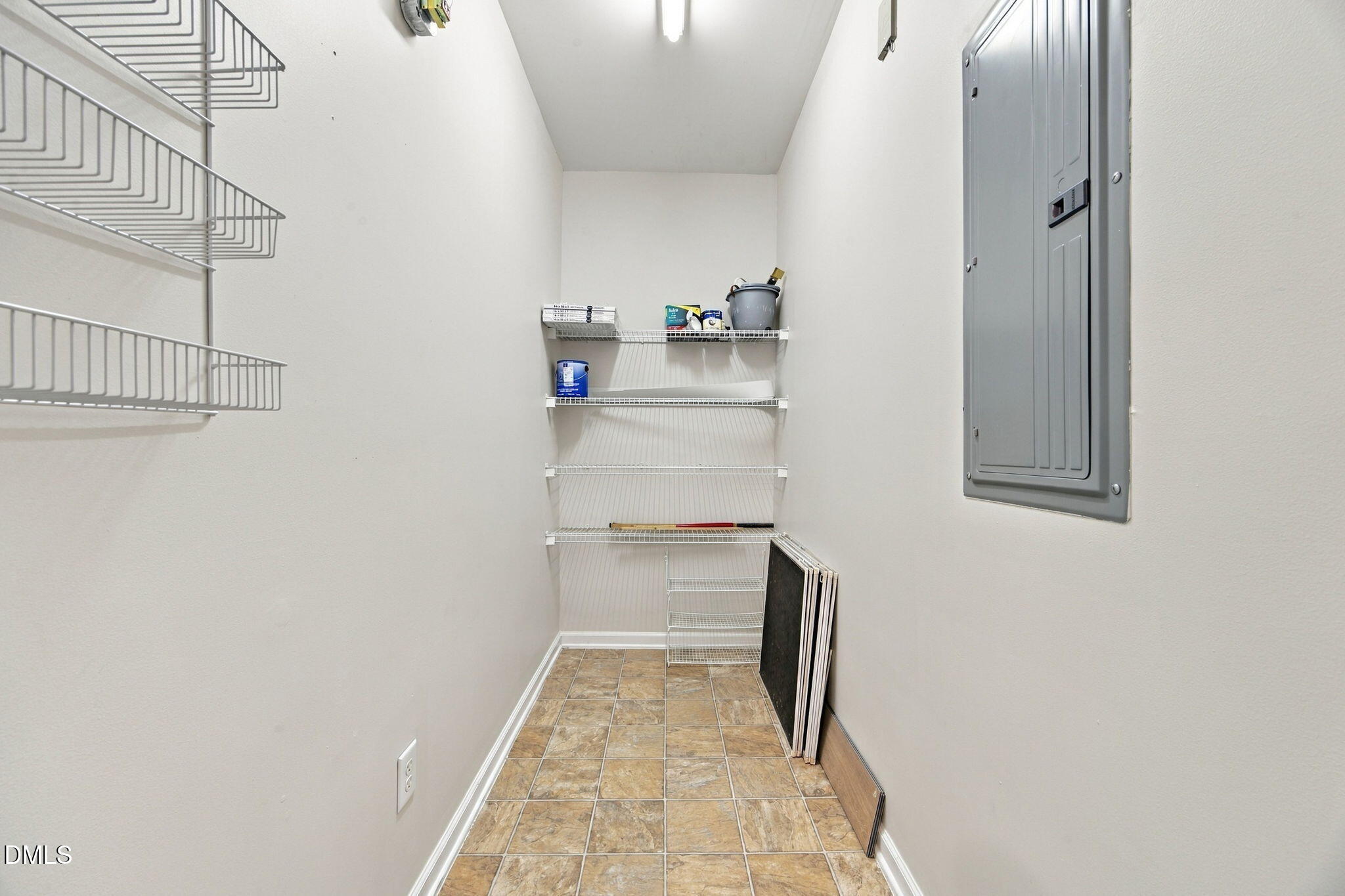 1014 Linen Drive Property Photo 8
