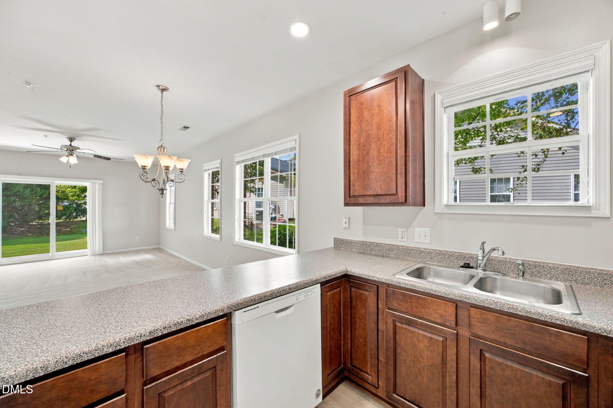 1014 Linen Drive Property Photo 35