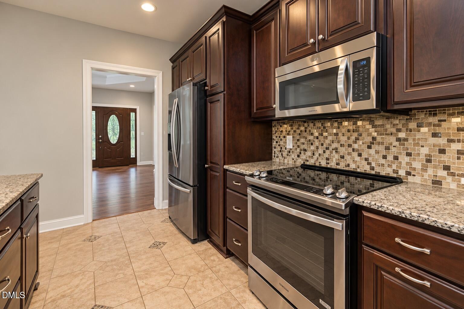 67 Hoyle Lane Property Photo 8