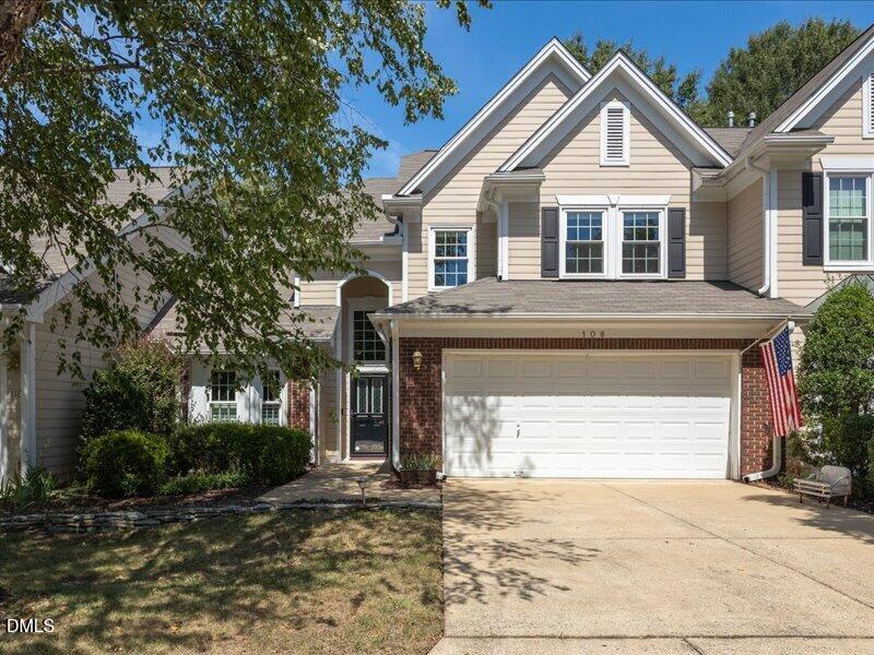 108 Lake Hickory Court Property Photo 1