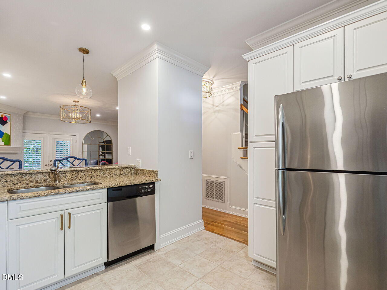 1406 Governors Court Property Photo 6