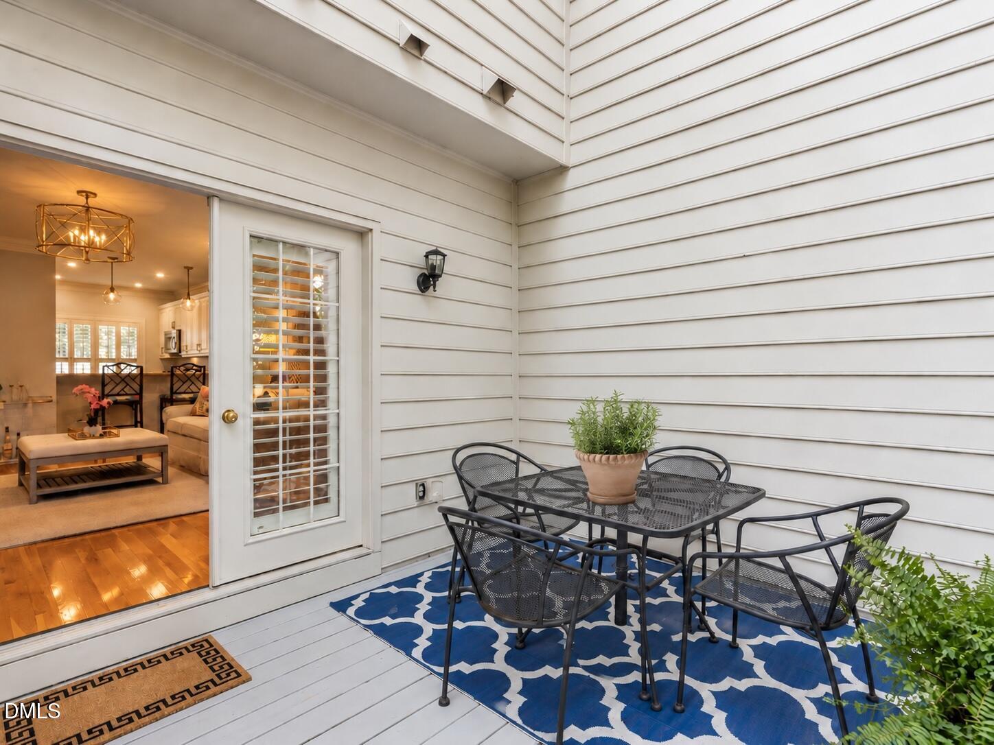 1406 Governors Court Property Photo 16