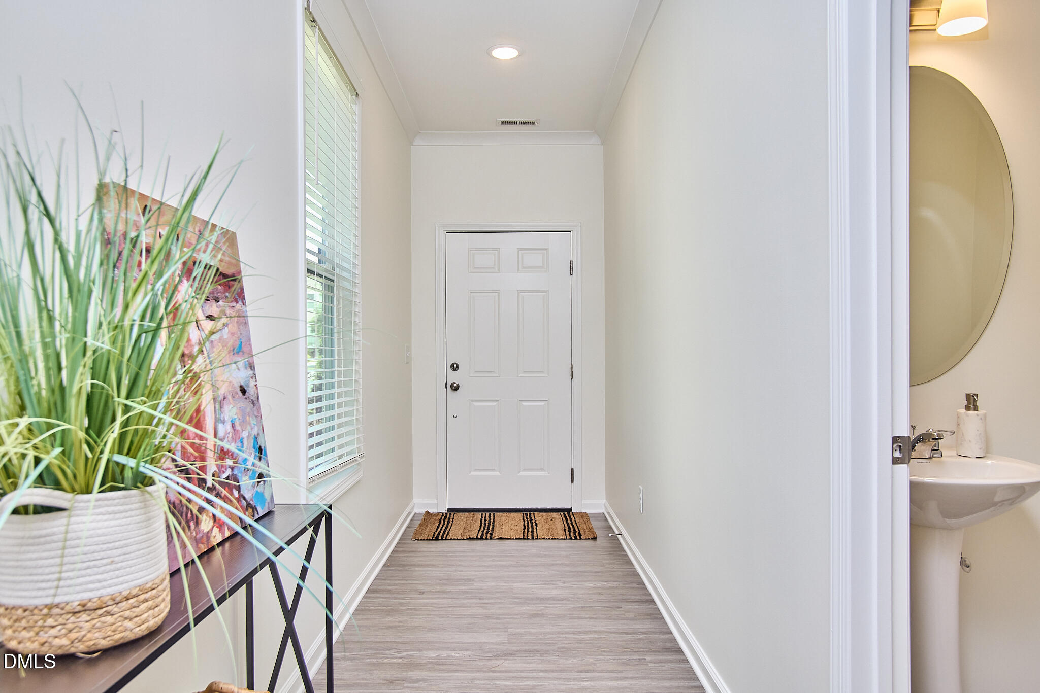 1052 Flagler Street Property Photo 4