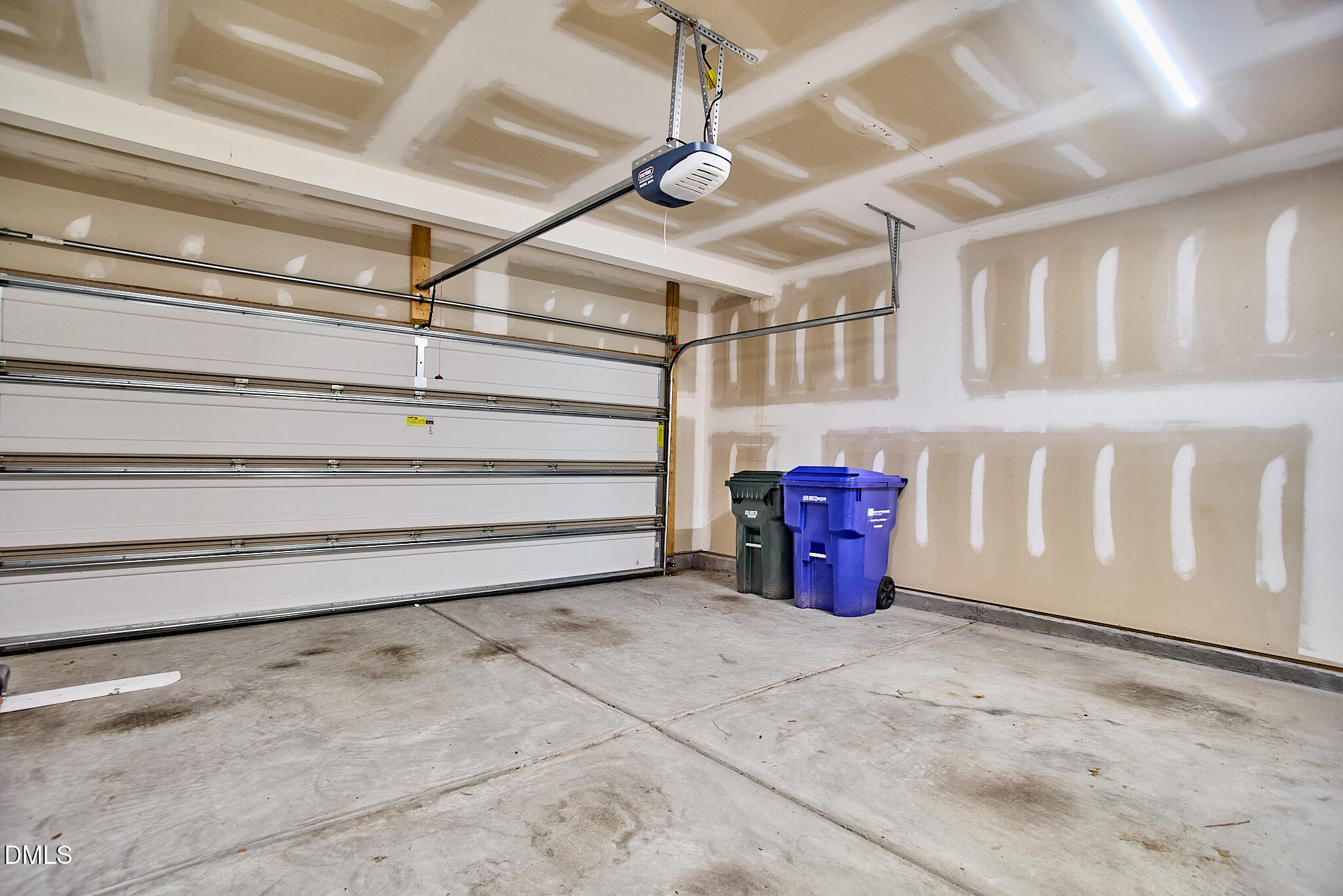 1052 Flagler Street Property Photo 15