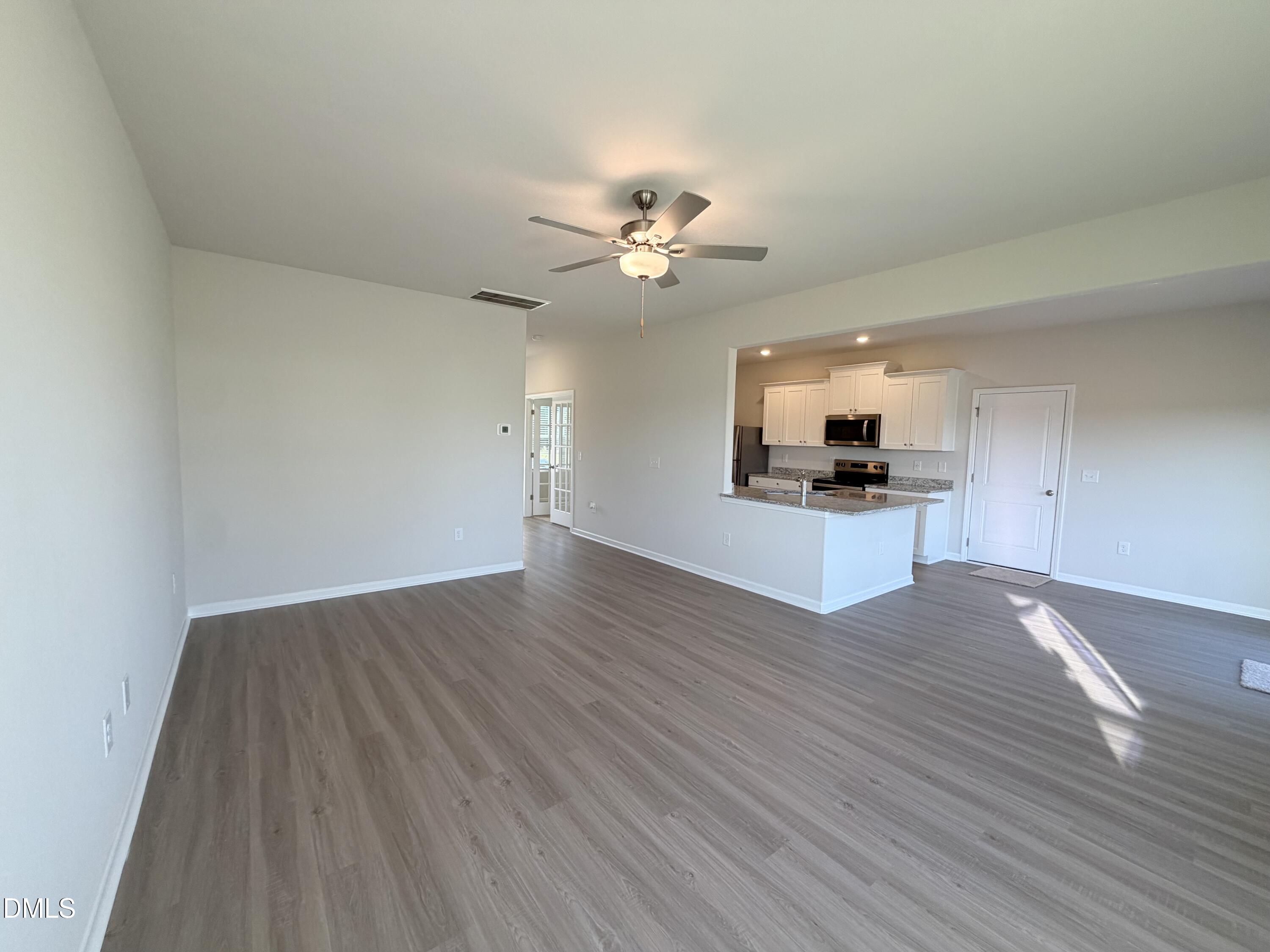 11640 International Drive Property Photo 2