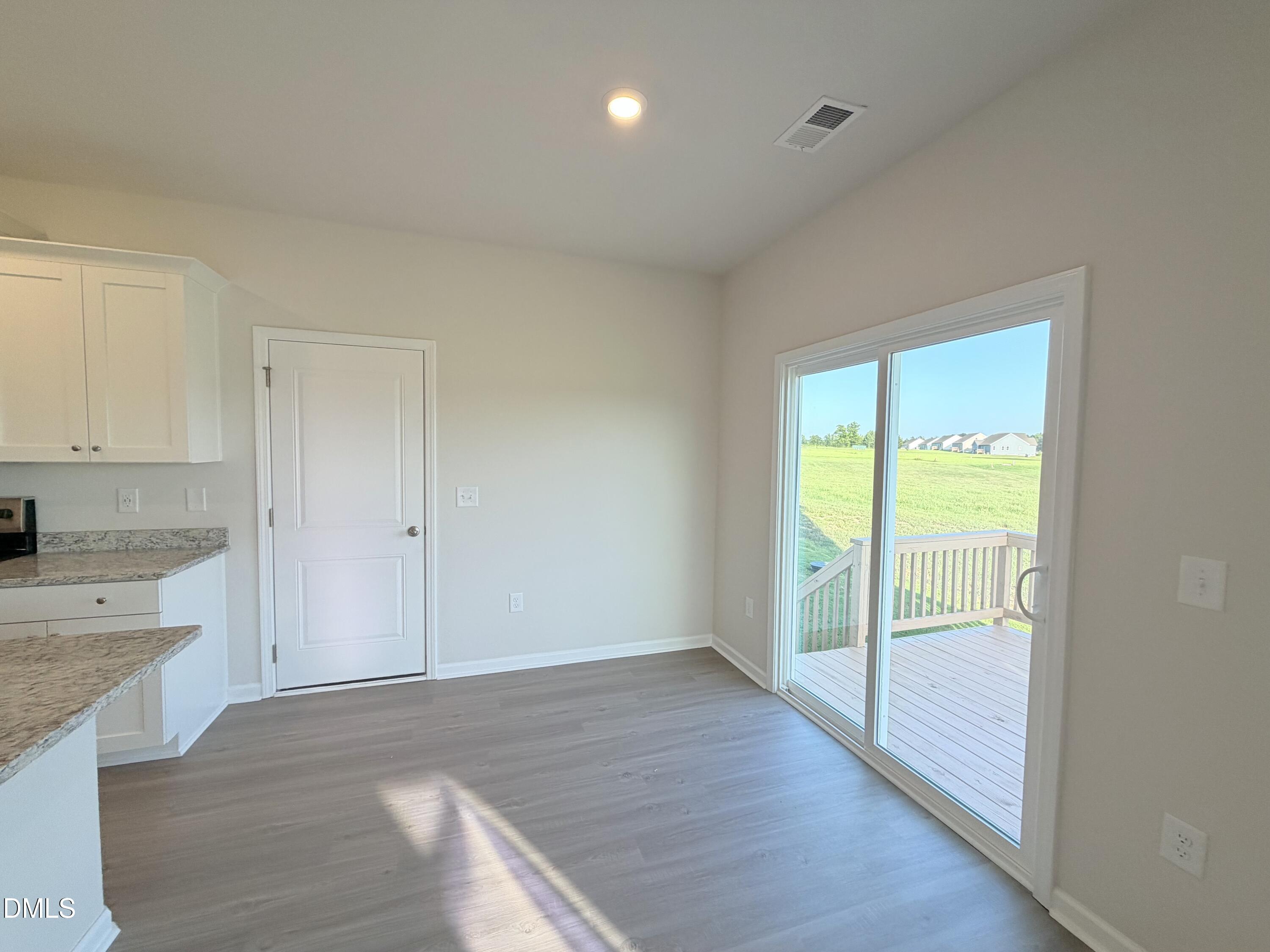 11640 International Drive Property Photo 11