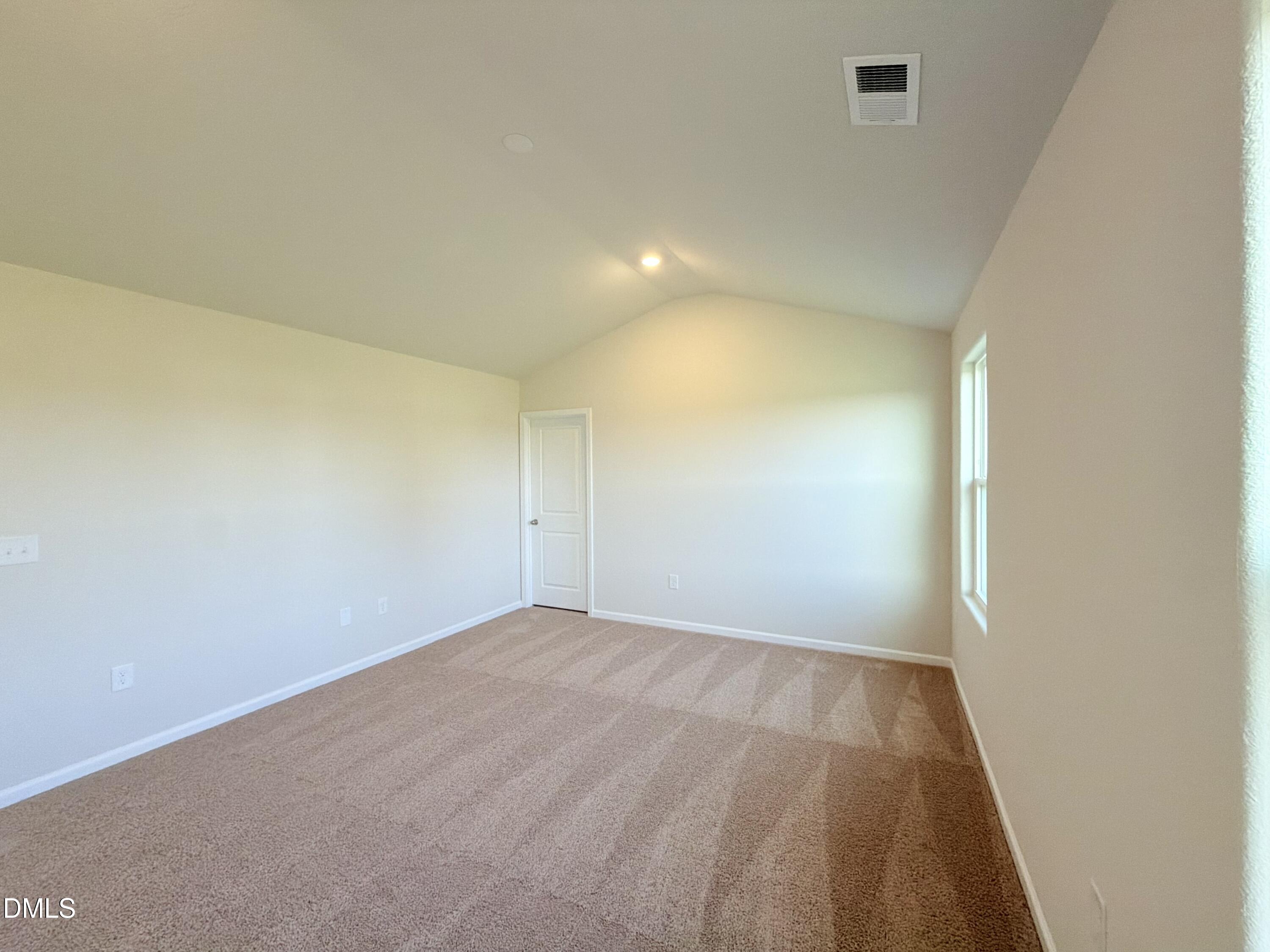 11640 International Drive Property Photo 25
