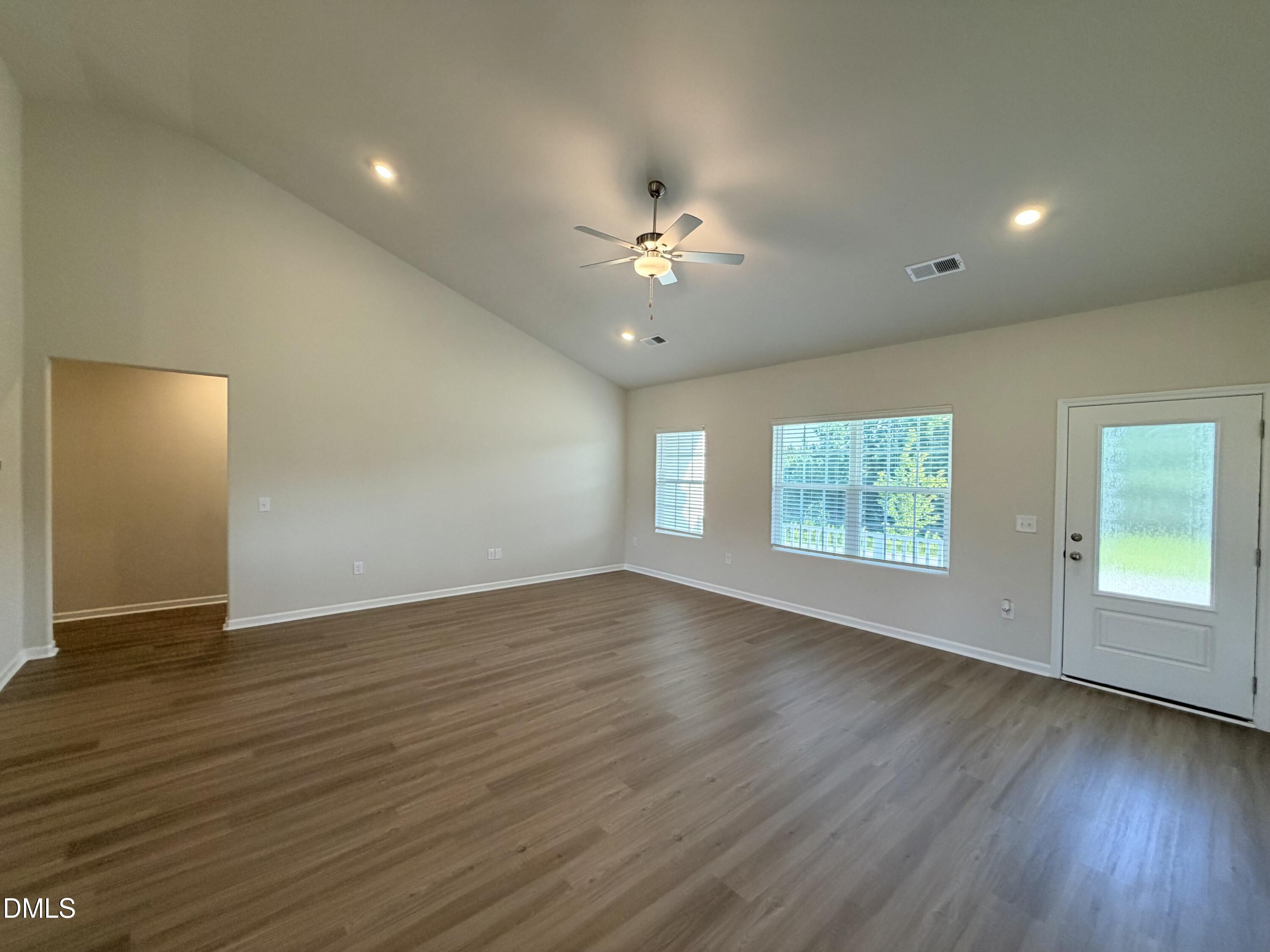 11300 International Drive Property Photo 2