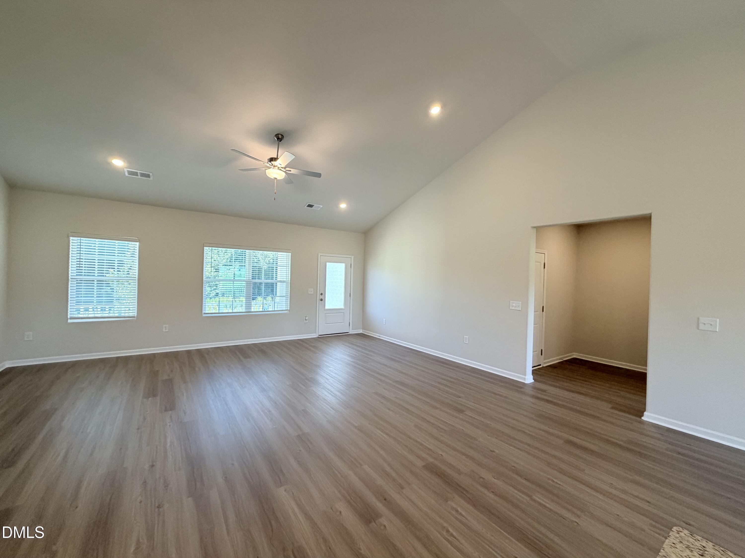 11300 International Drive Property Photo 4