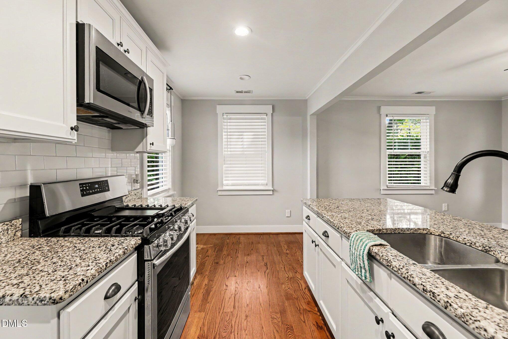 2111 Milburnie Road Property Photo 8