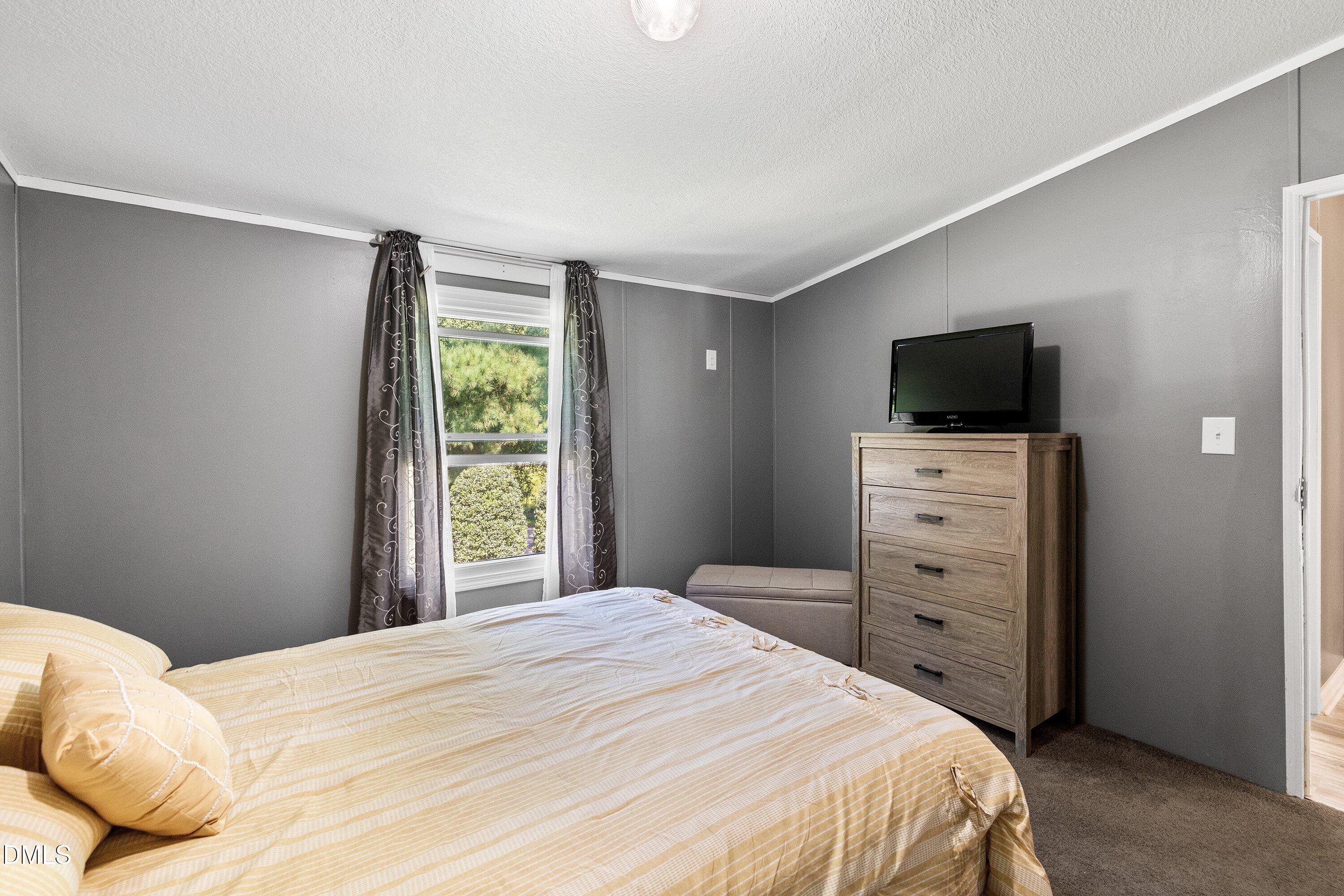 65 Loy Court Property Photo 17
