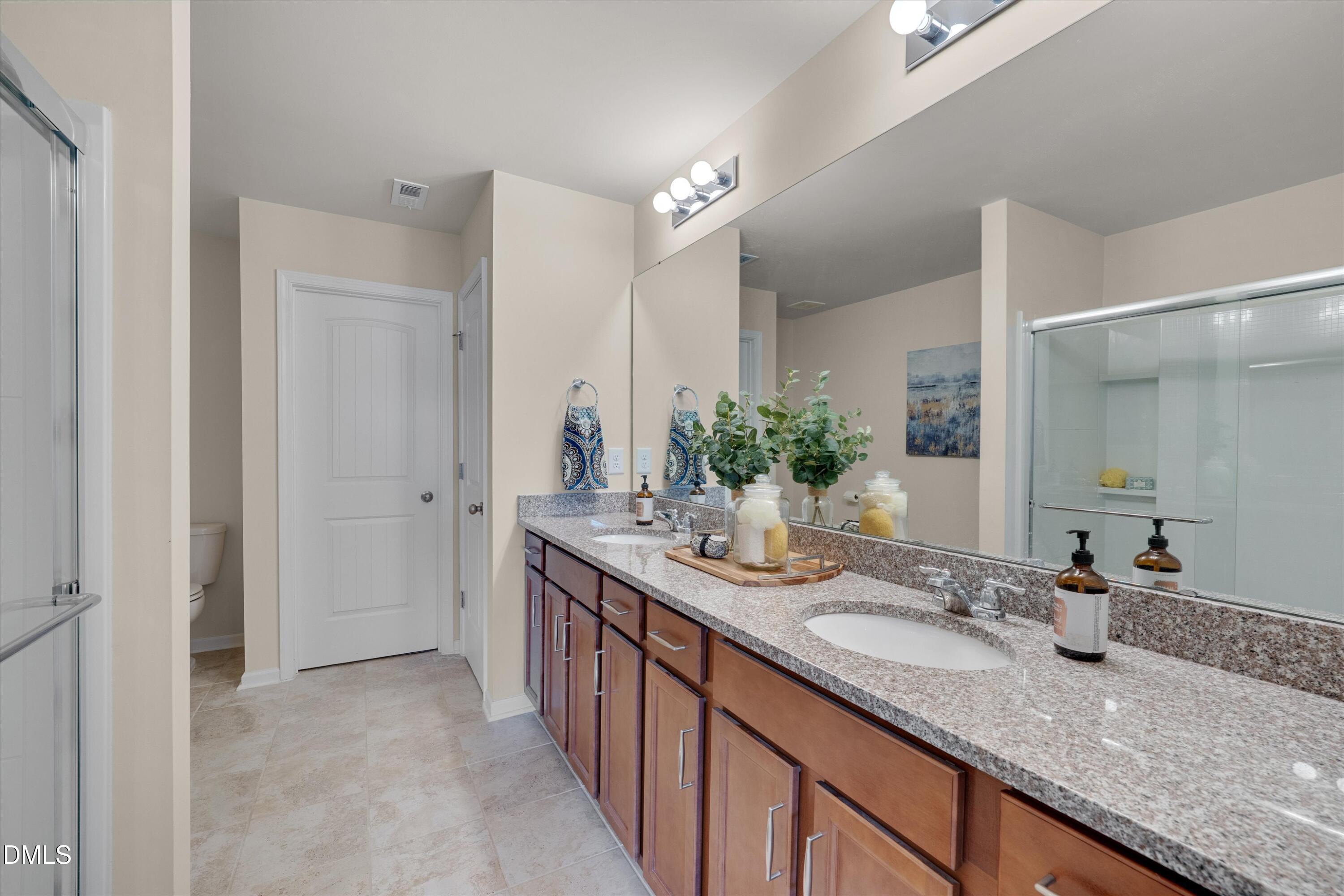 1010 Laceflower Drive Property Photo 18