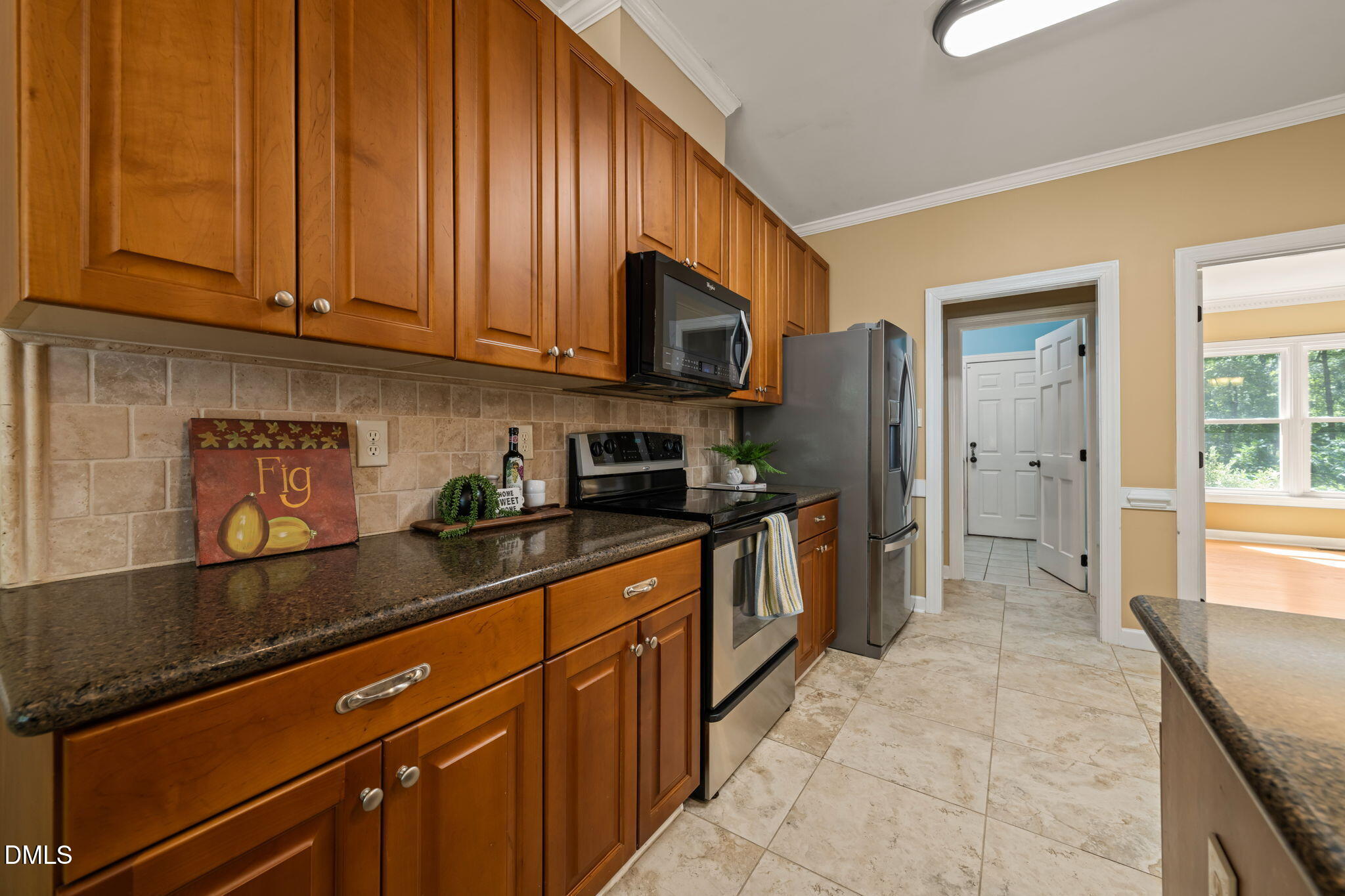 221 Stillwood Drive Property Photo 11