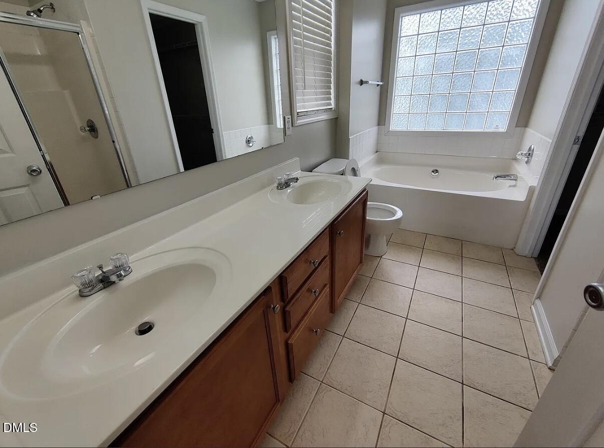 5036 Yorkchester Drive Property Photo 9