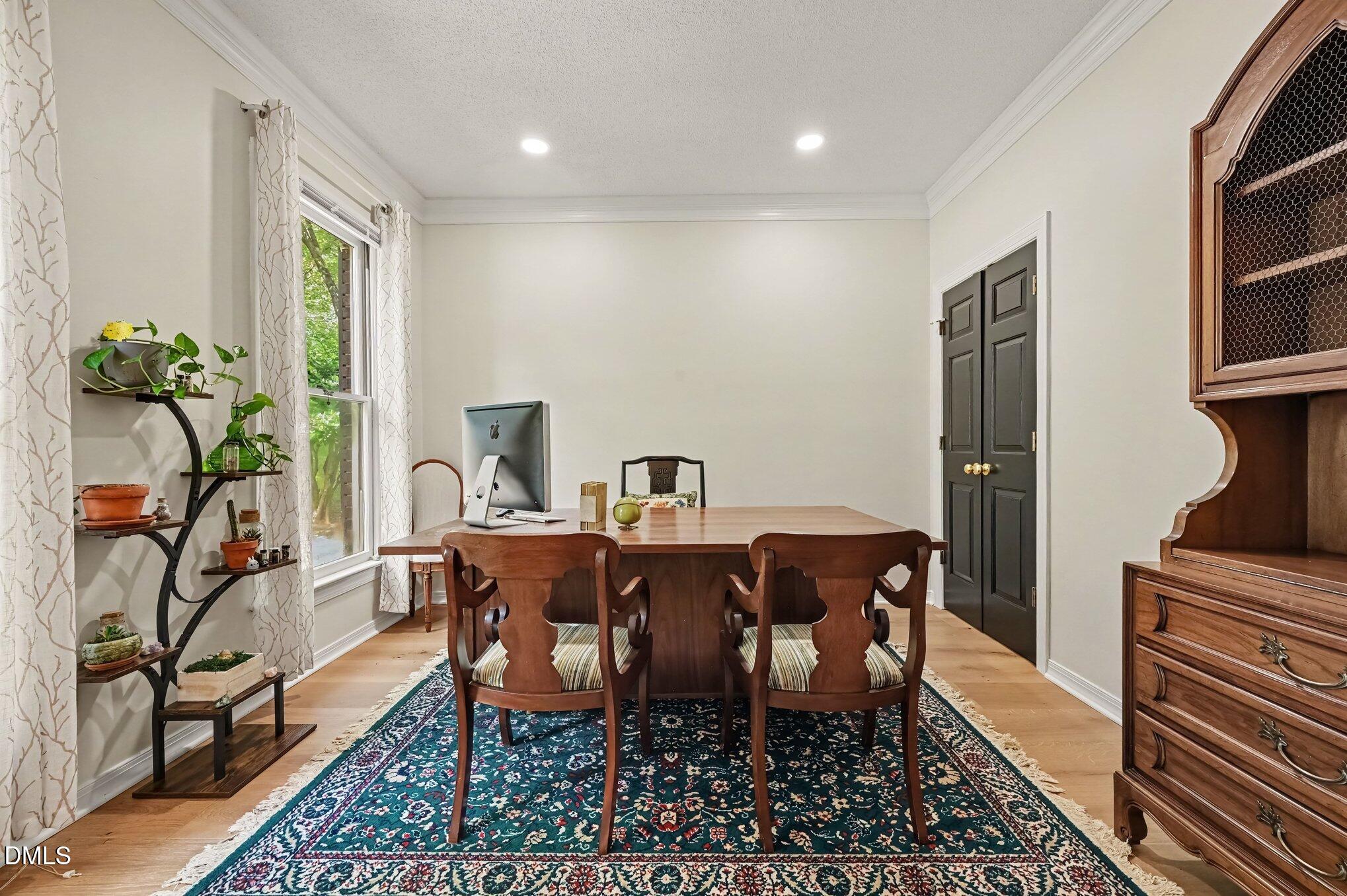 5121 Oakbrook Drive Property Photo 8