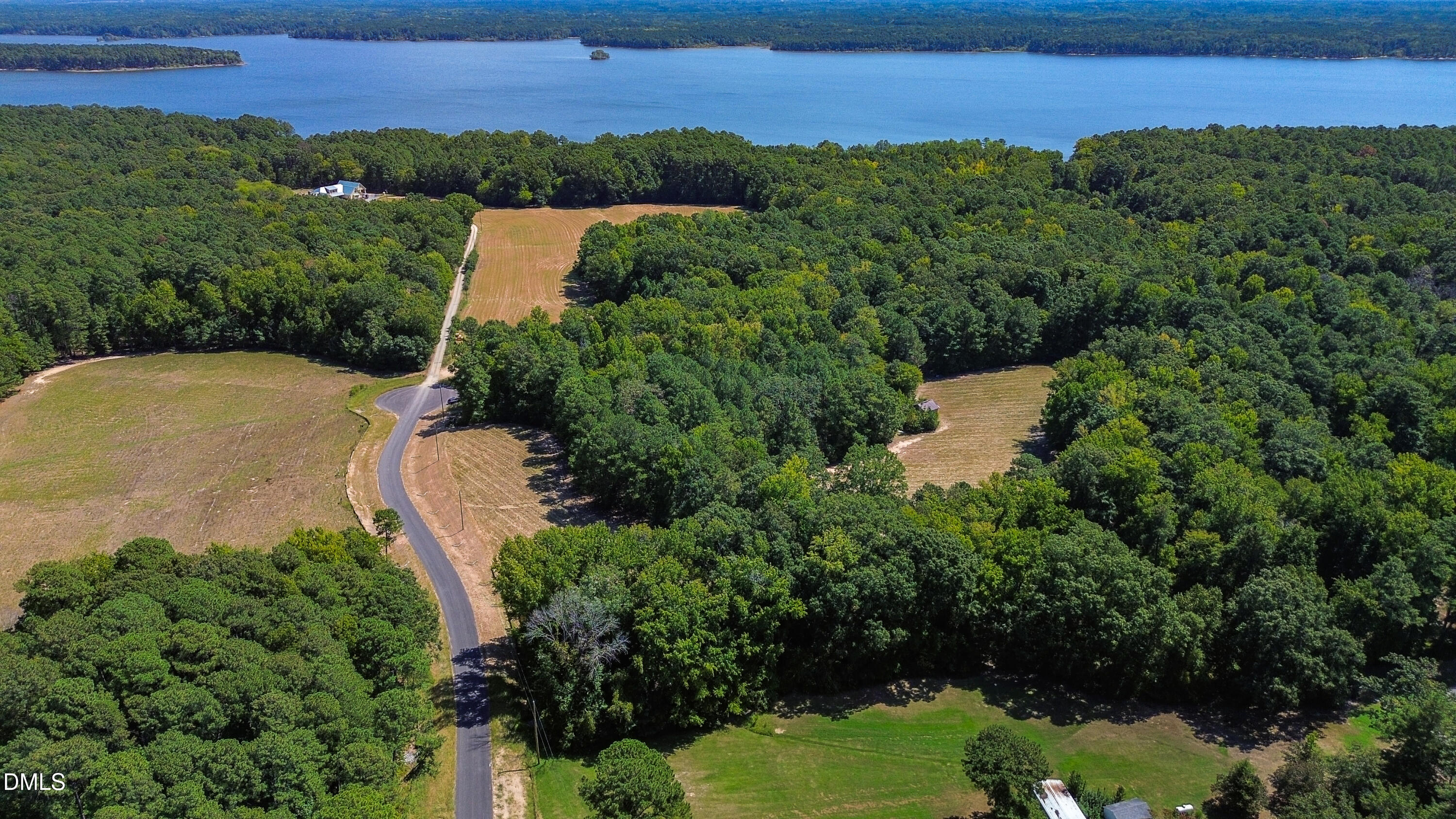 138 Lakeside Drive Property Photo 1