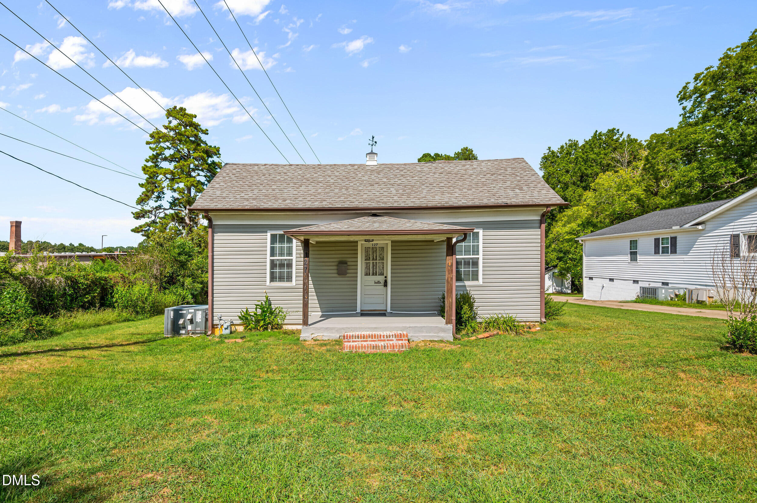 127 E College Street Property Photo 1