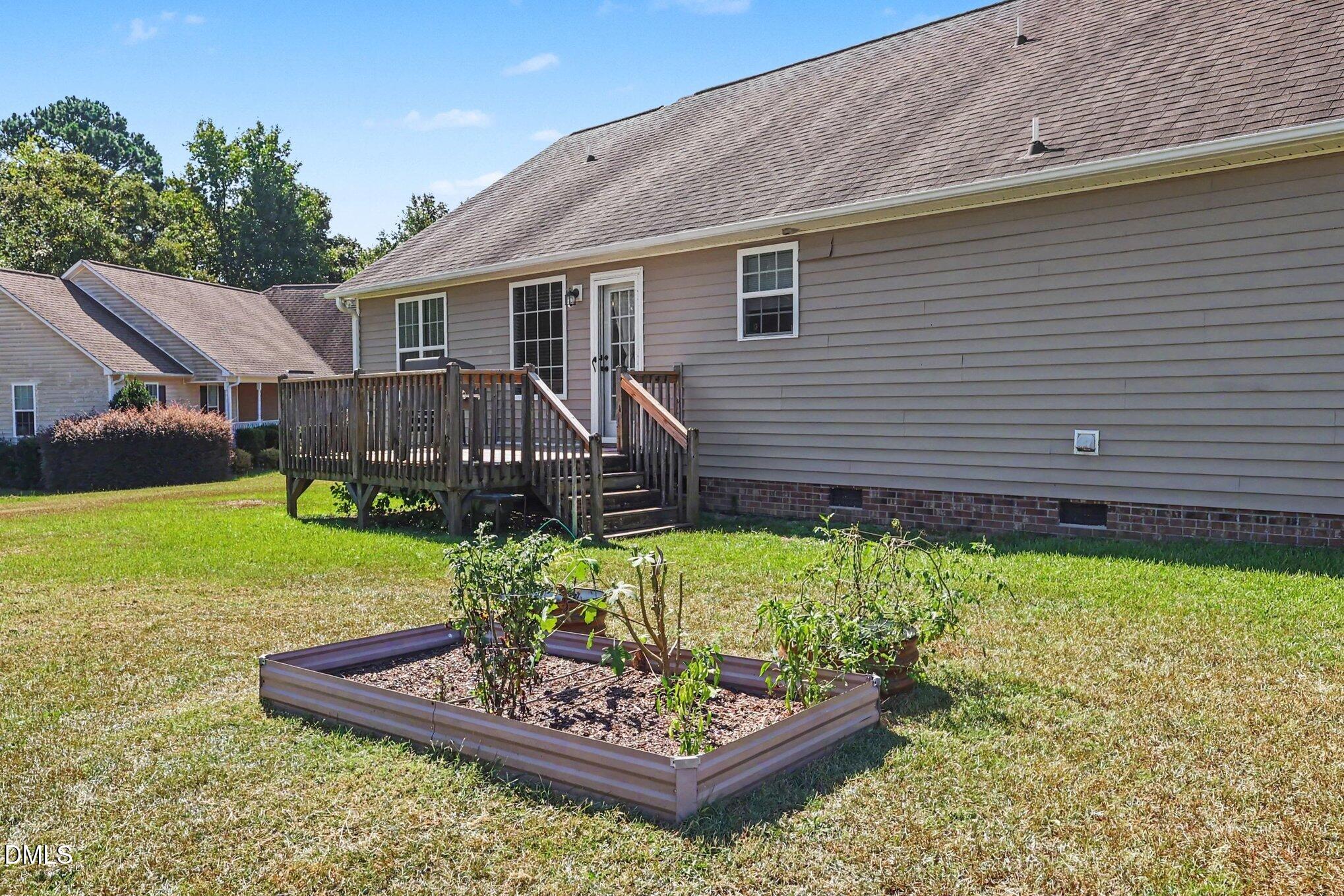 25 Lawrence Court Property Photo 28