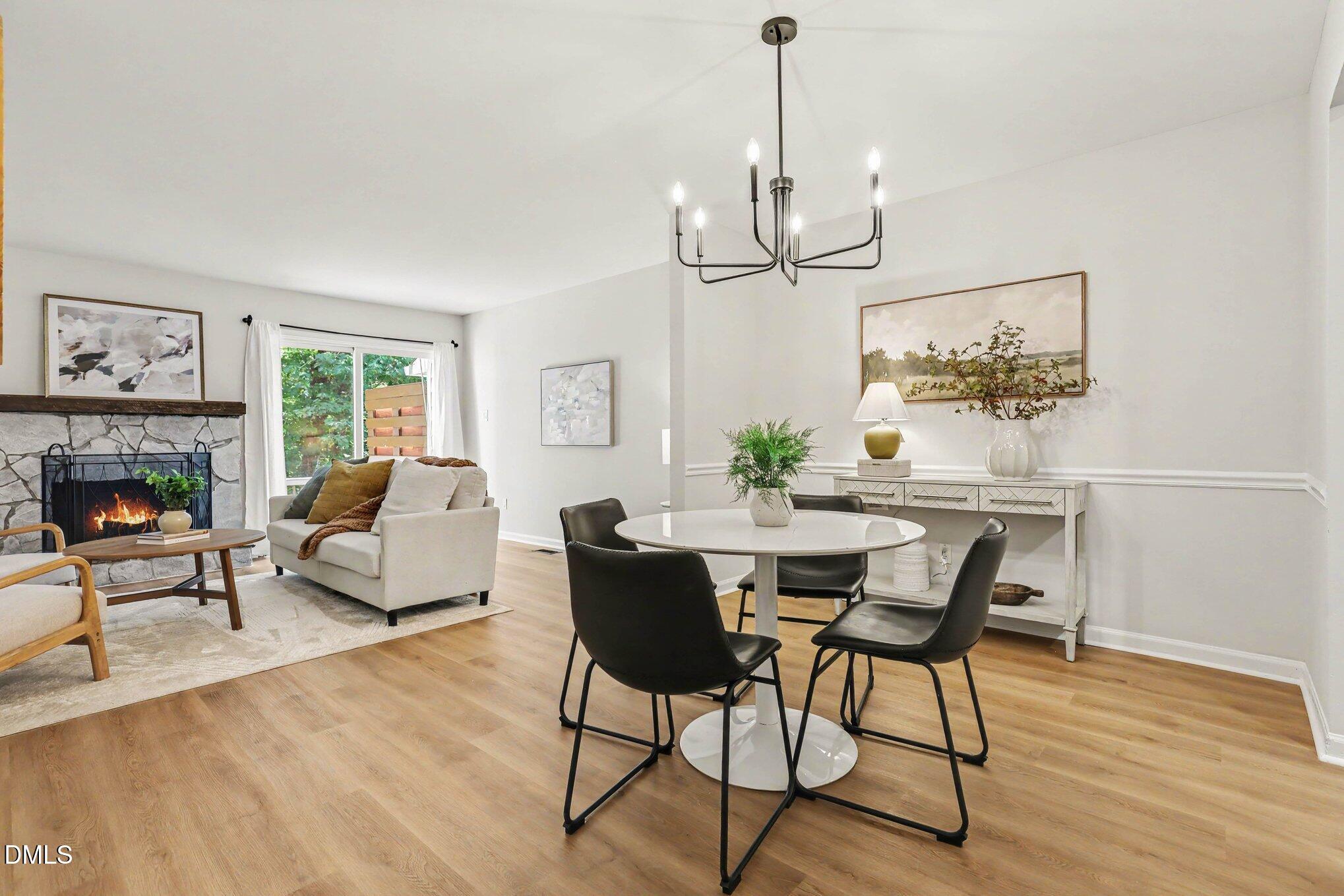 5464 Pine Top Circle Property Photo 2