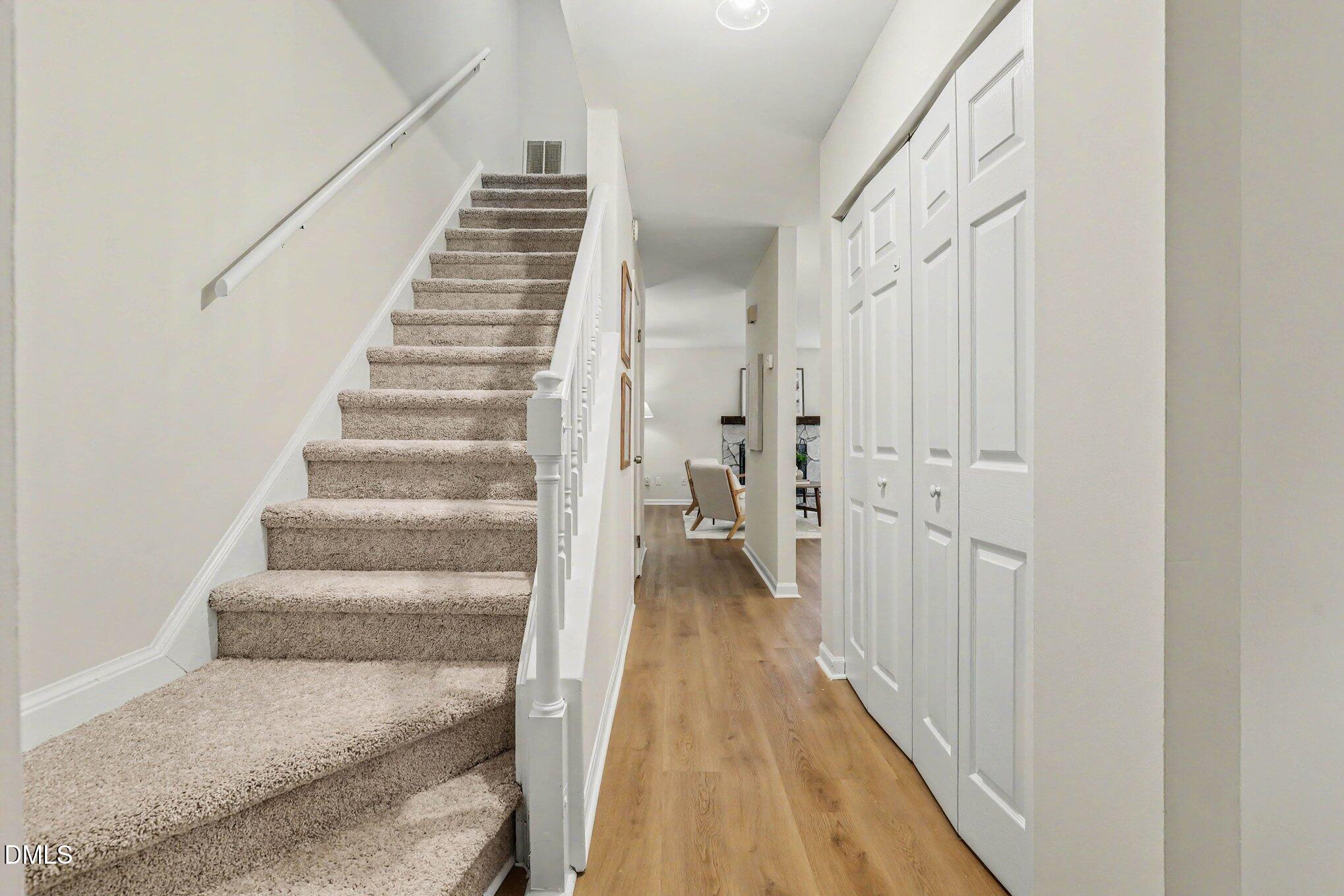 5464 Pine Top Circle Property Photo 14