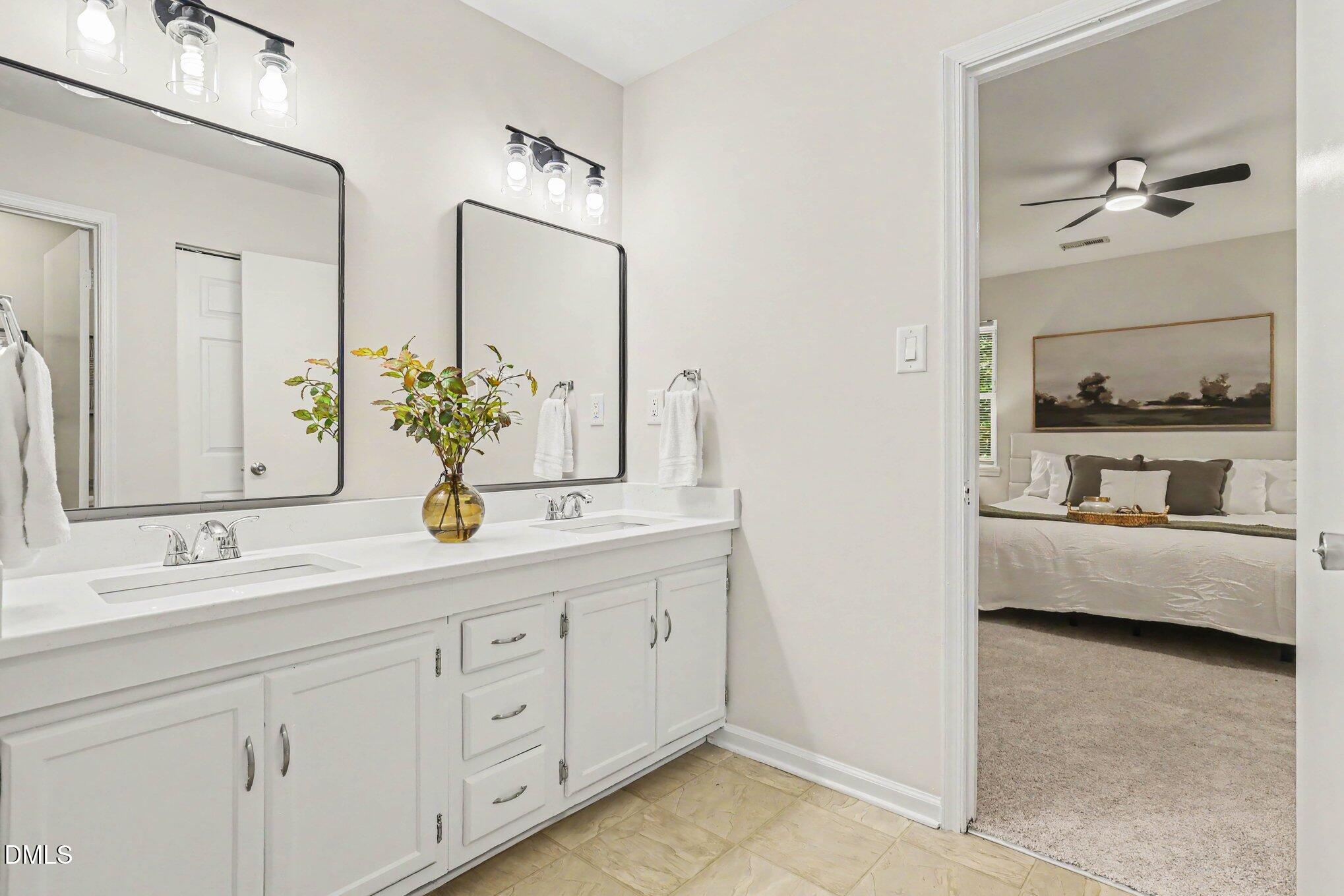 5464 Pine Top Circle Property Photo 18