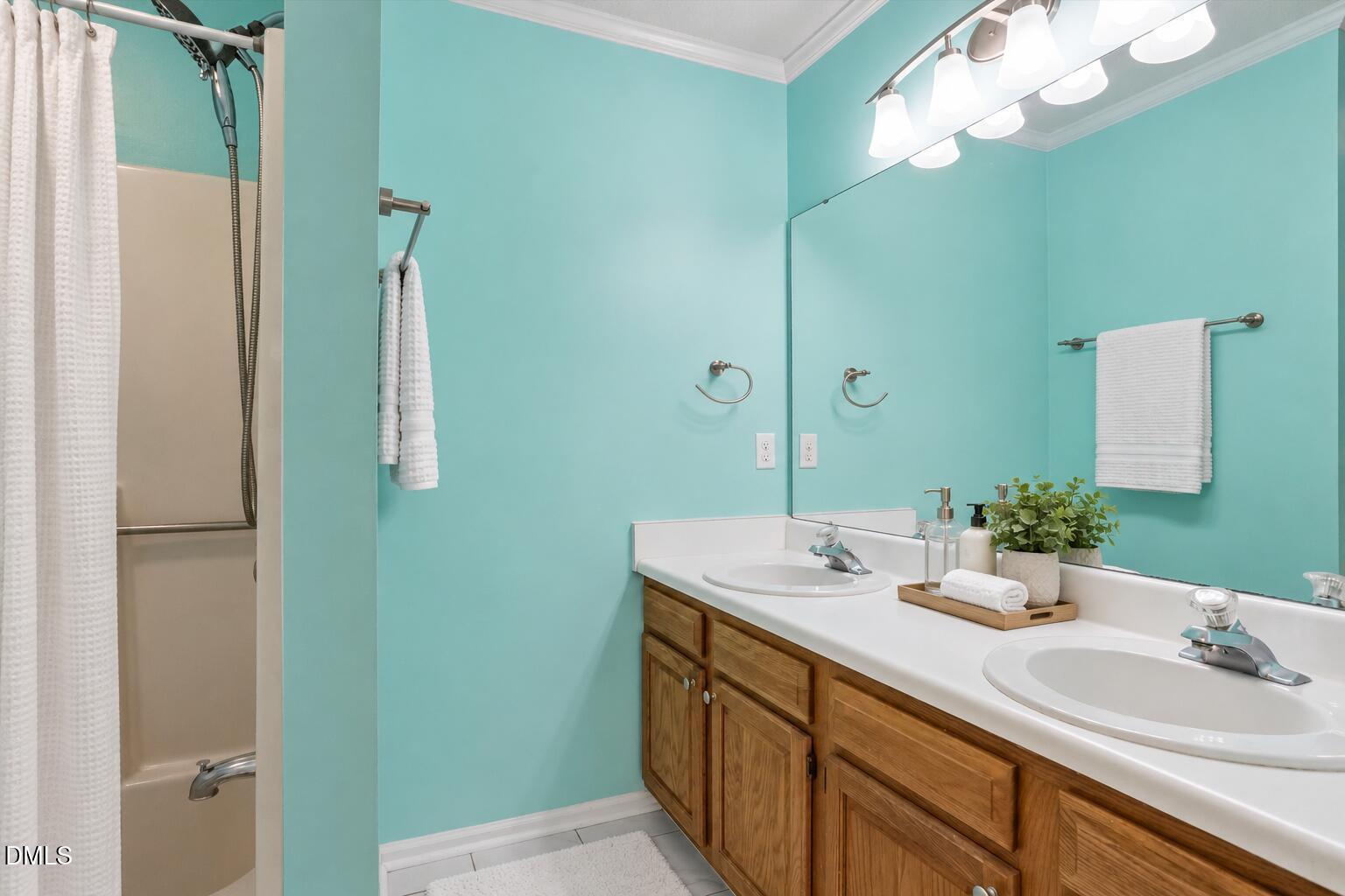 314 Riverwalk Circle Property Photo 12