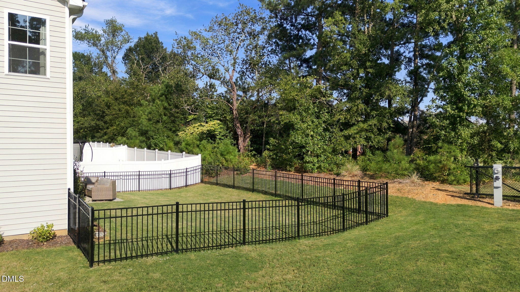 589 Whitley Ridge Drive Property Photo 4