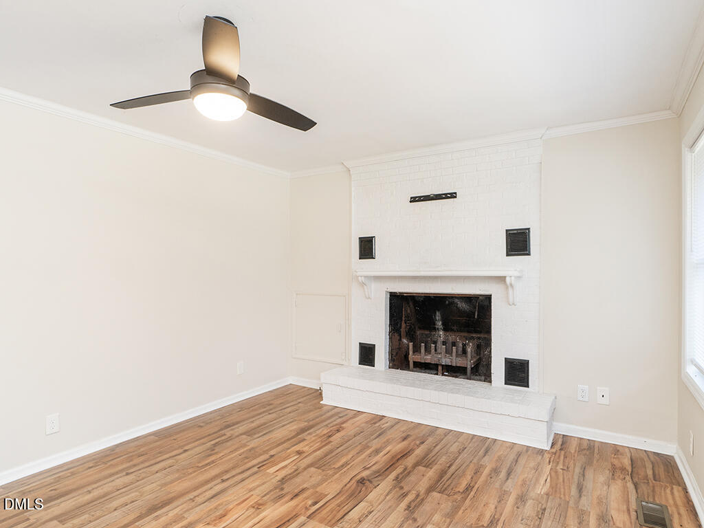 933 Graham Street Property Photo 8