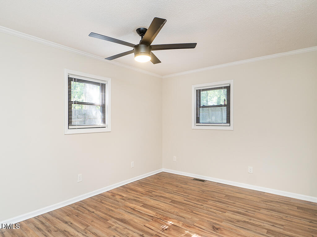 933 Graham Street Property Photo 24