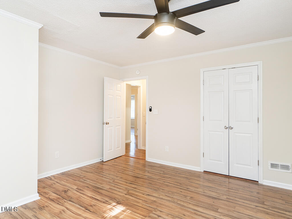 933 Graham Street Property Photo 25