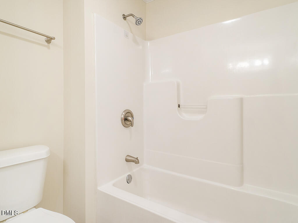 933 Graham Street Property Photo 27