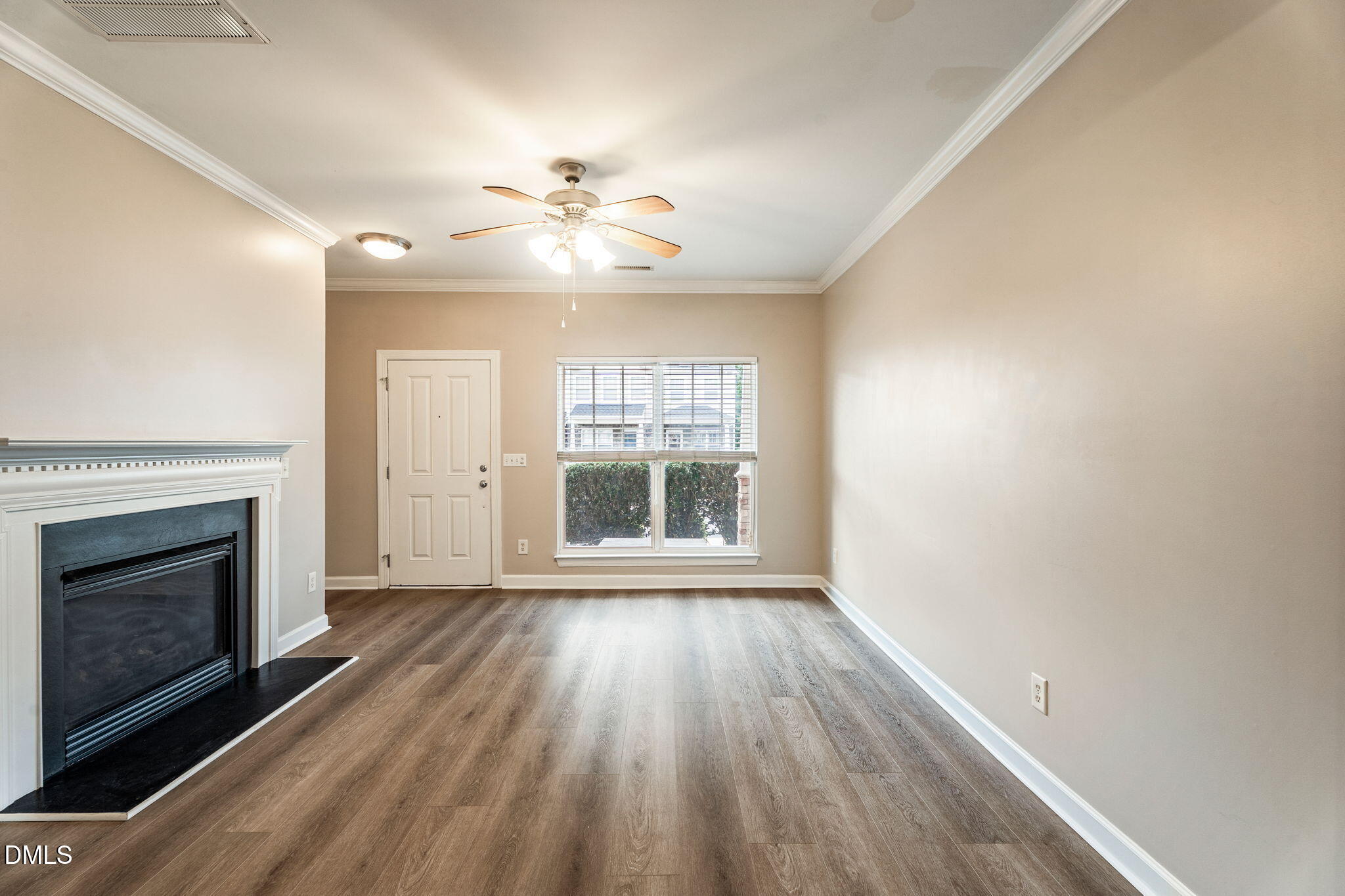 8819 Orchard Grove Way Property Photo 6