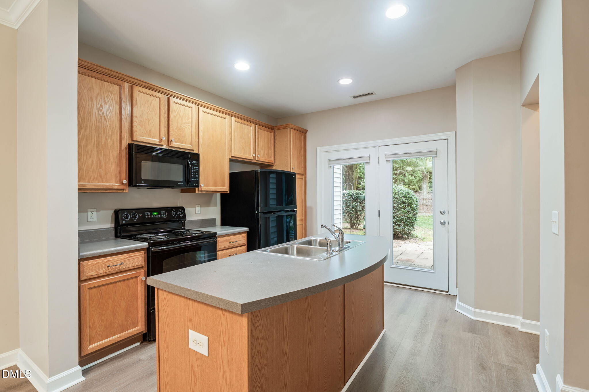 8819 Orchard Grove Way Property Photo 8