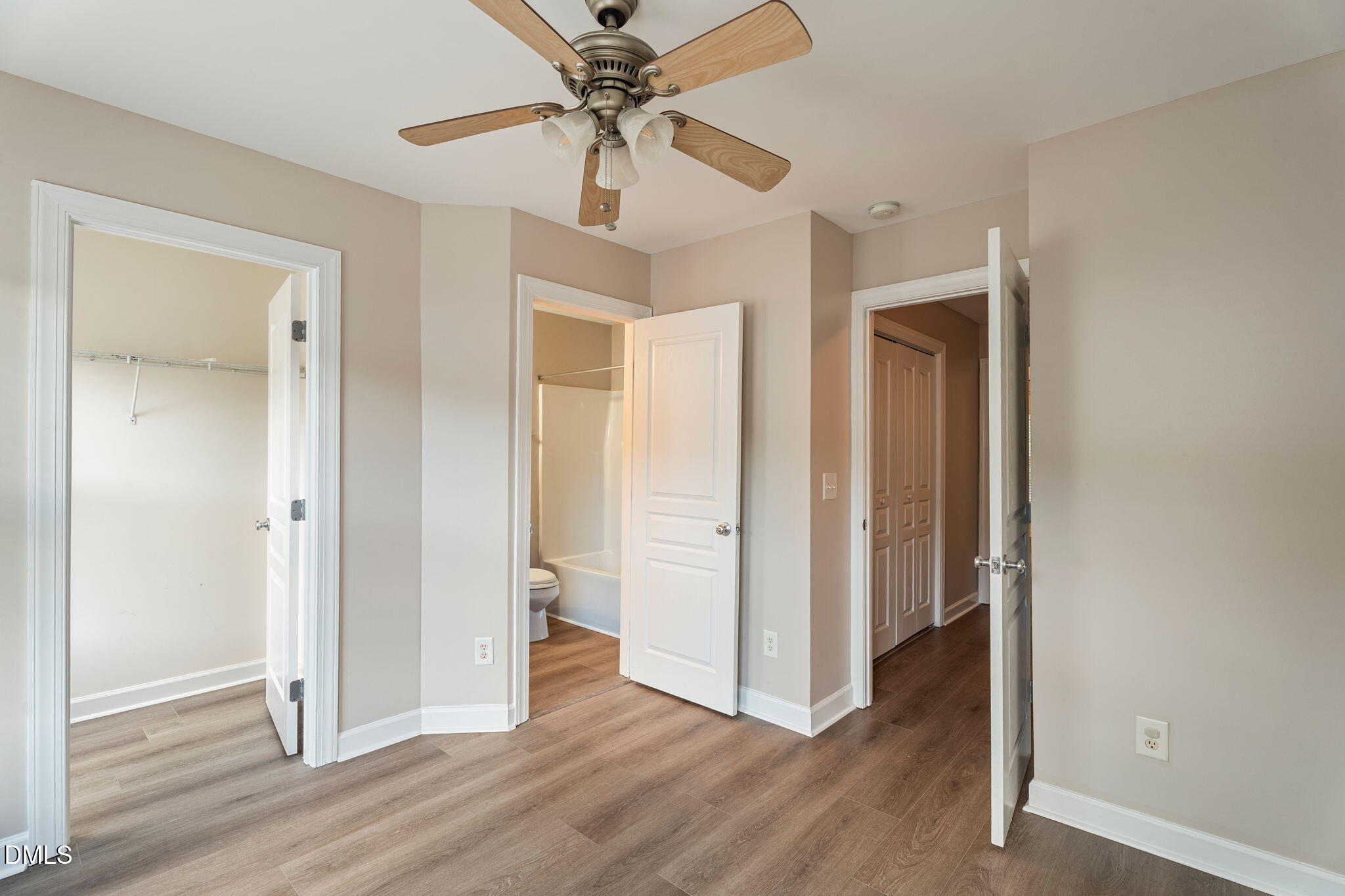 8819 Orchard Grove Way Property Photo 21