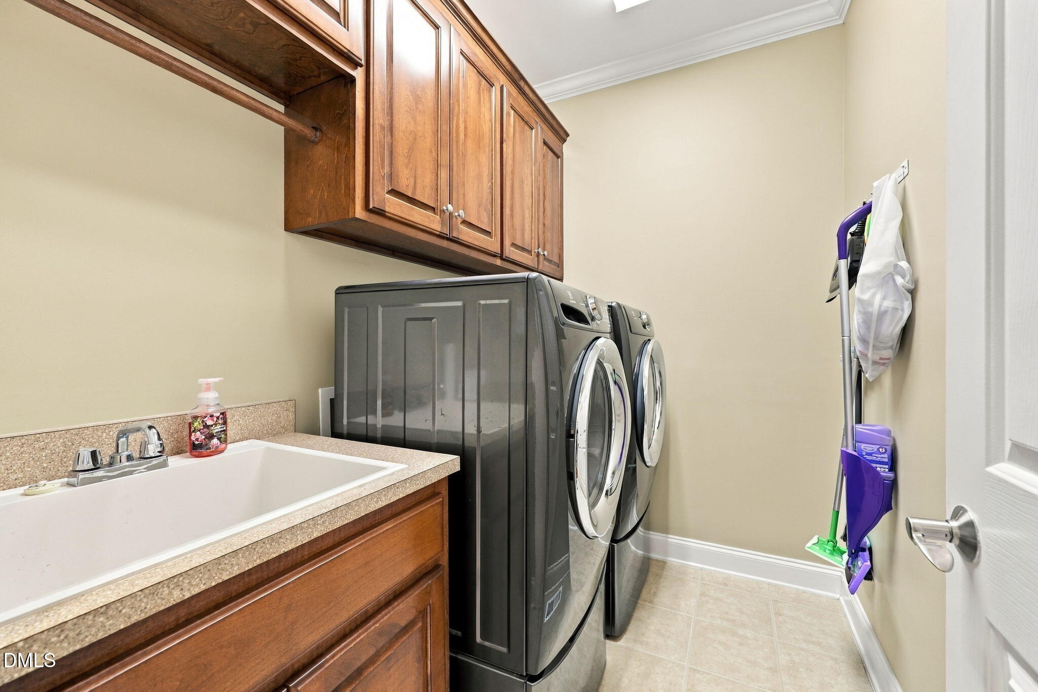 160 Townsend Drive Property Photo 10