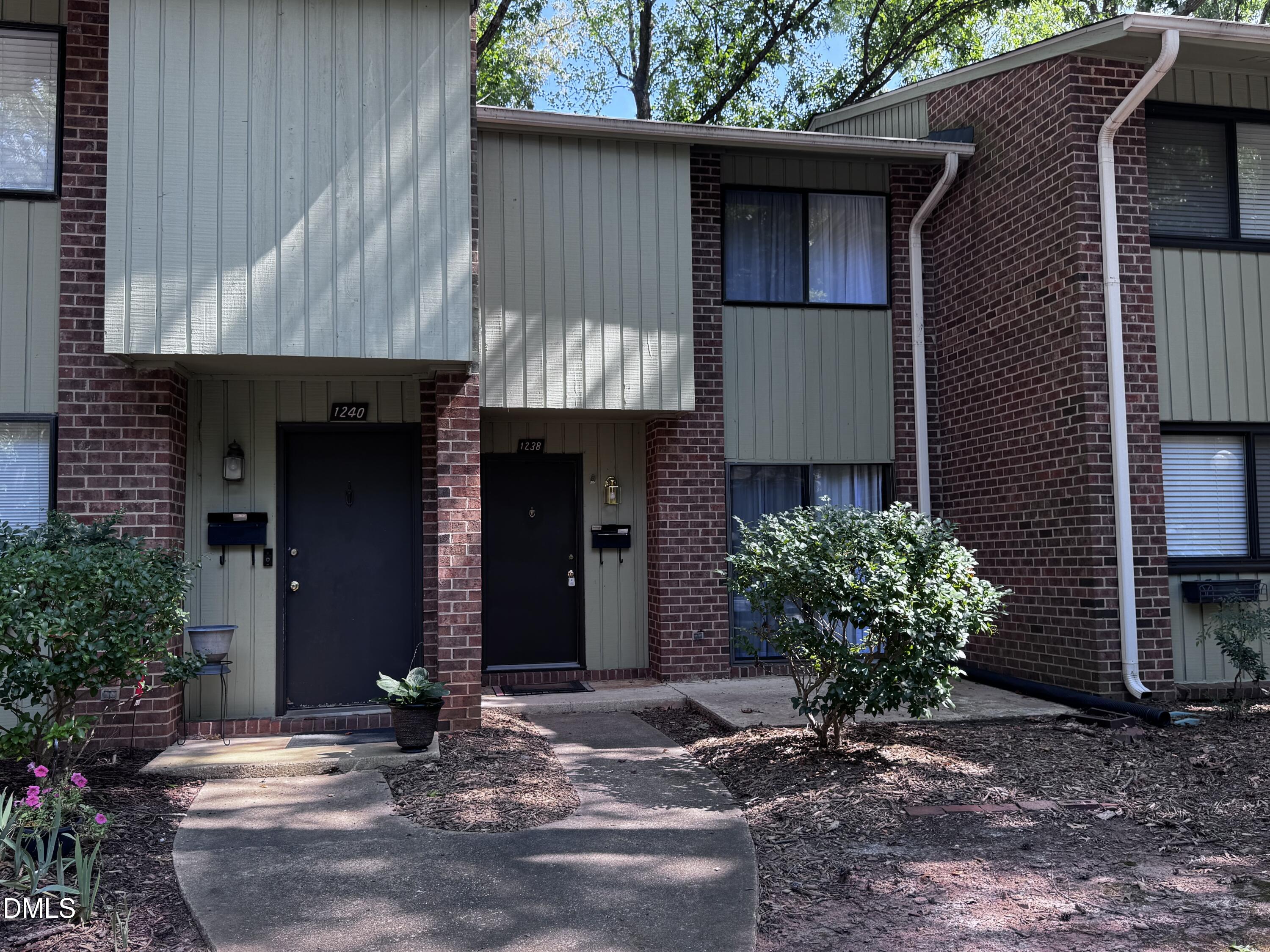 1238 Teakwood Place Property Photo 1