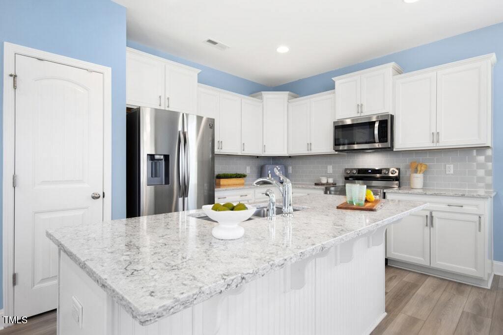 509 Rose Creek Court Property Photo 4