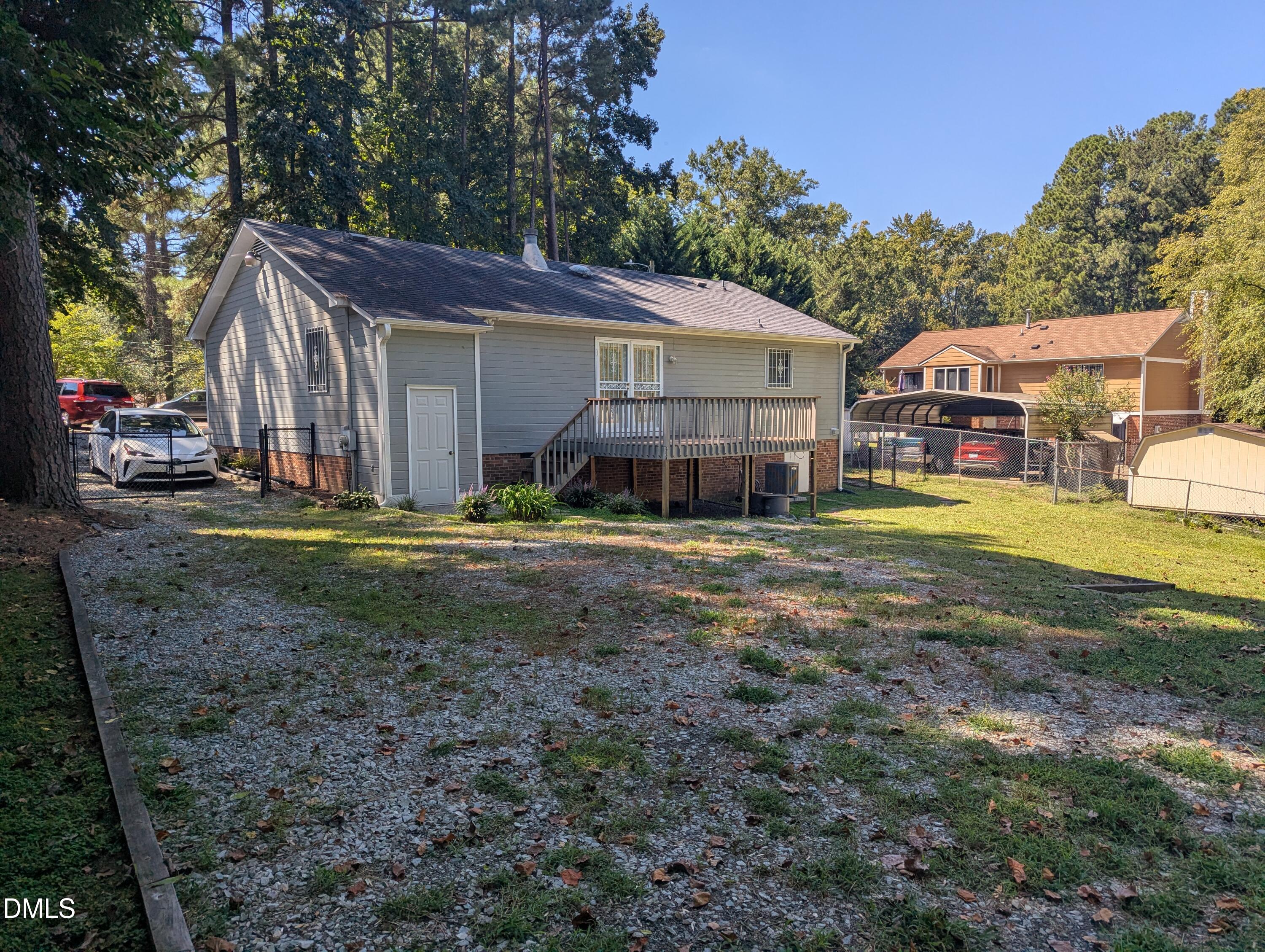 210 W Cornwallis Road Property Photo 4