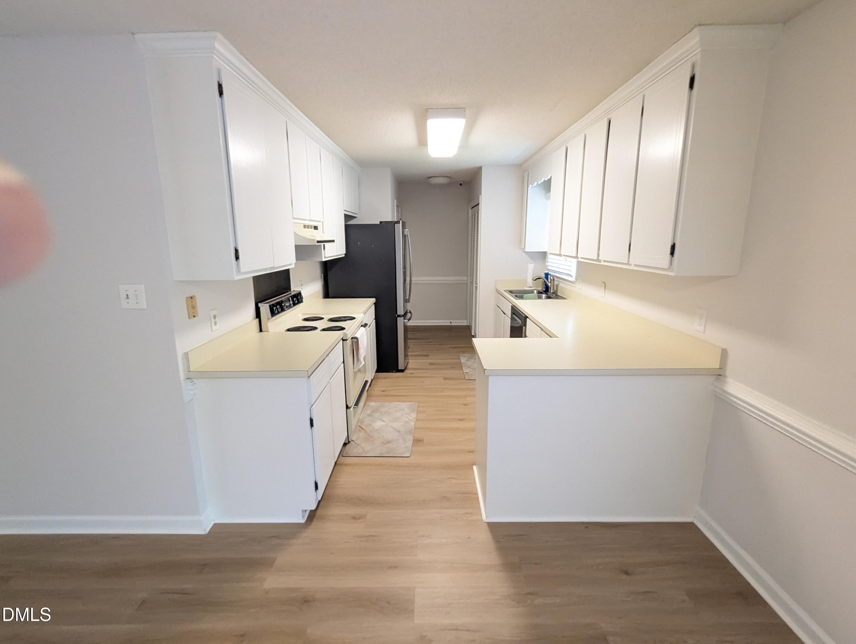 210 W Cornwallis Road Property Photo 10