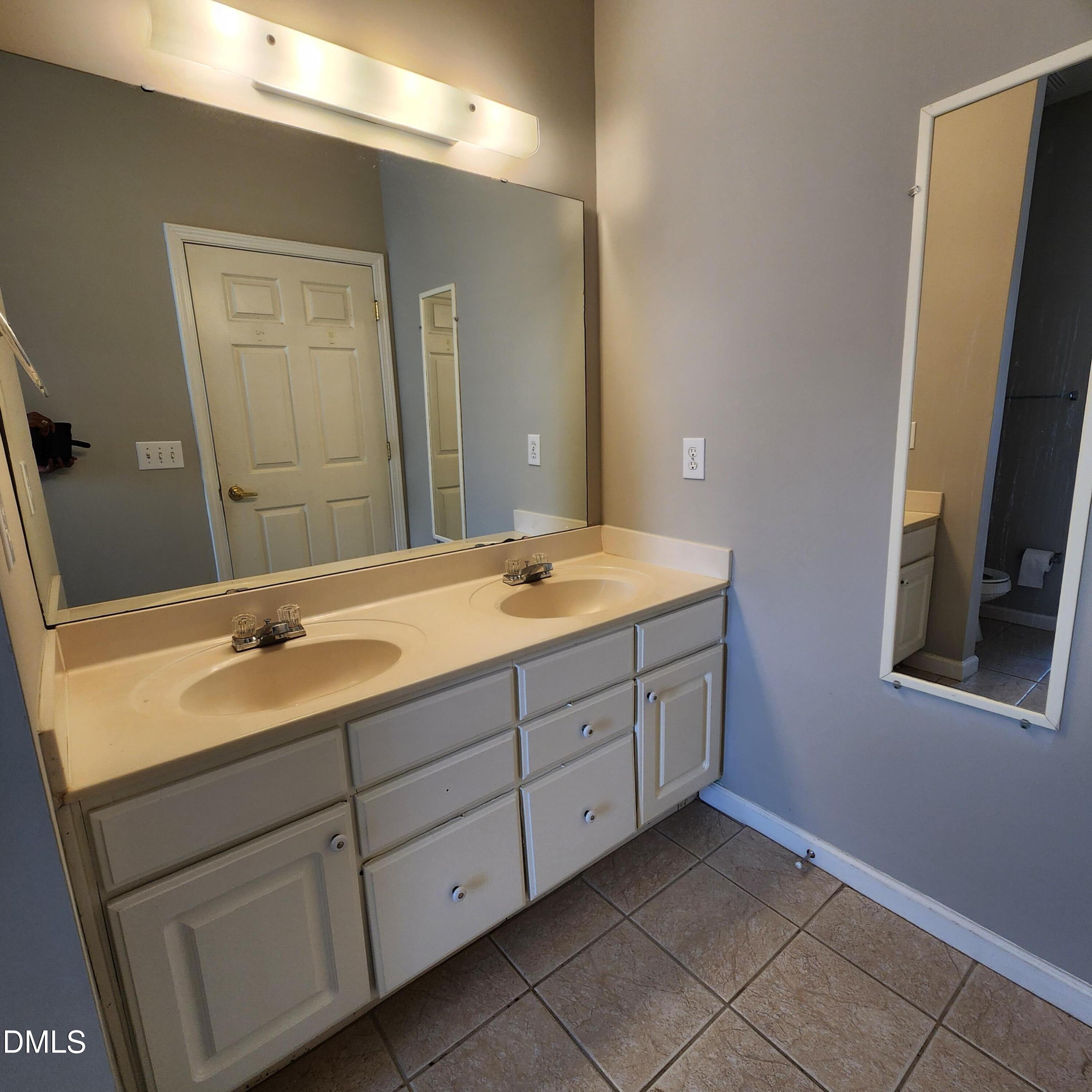 2511 Friedland Place 200 Property Photo 21