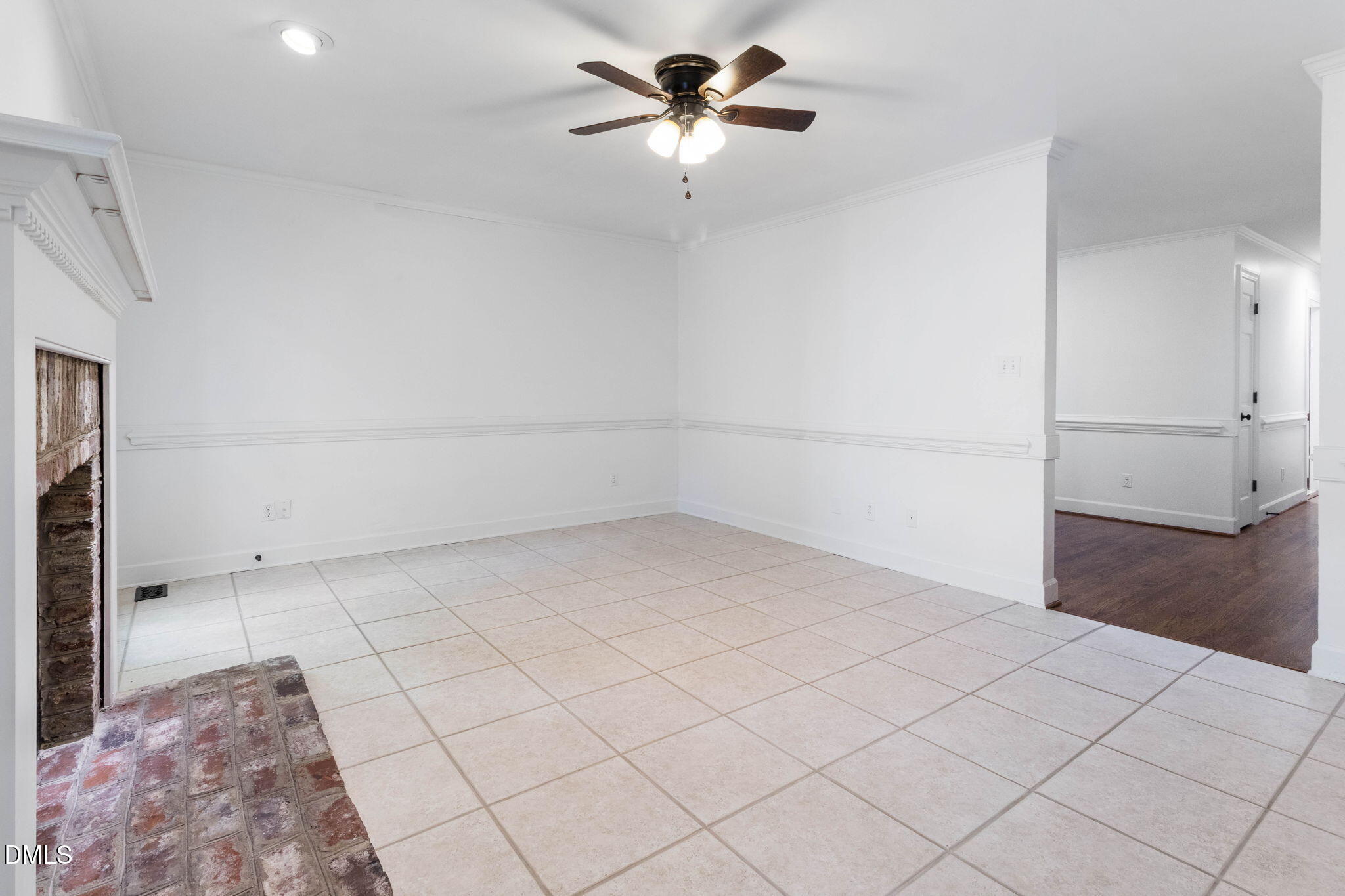 143 Hedgerow Court Property Photo 10
