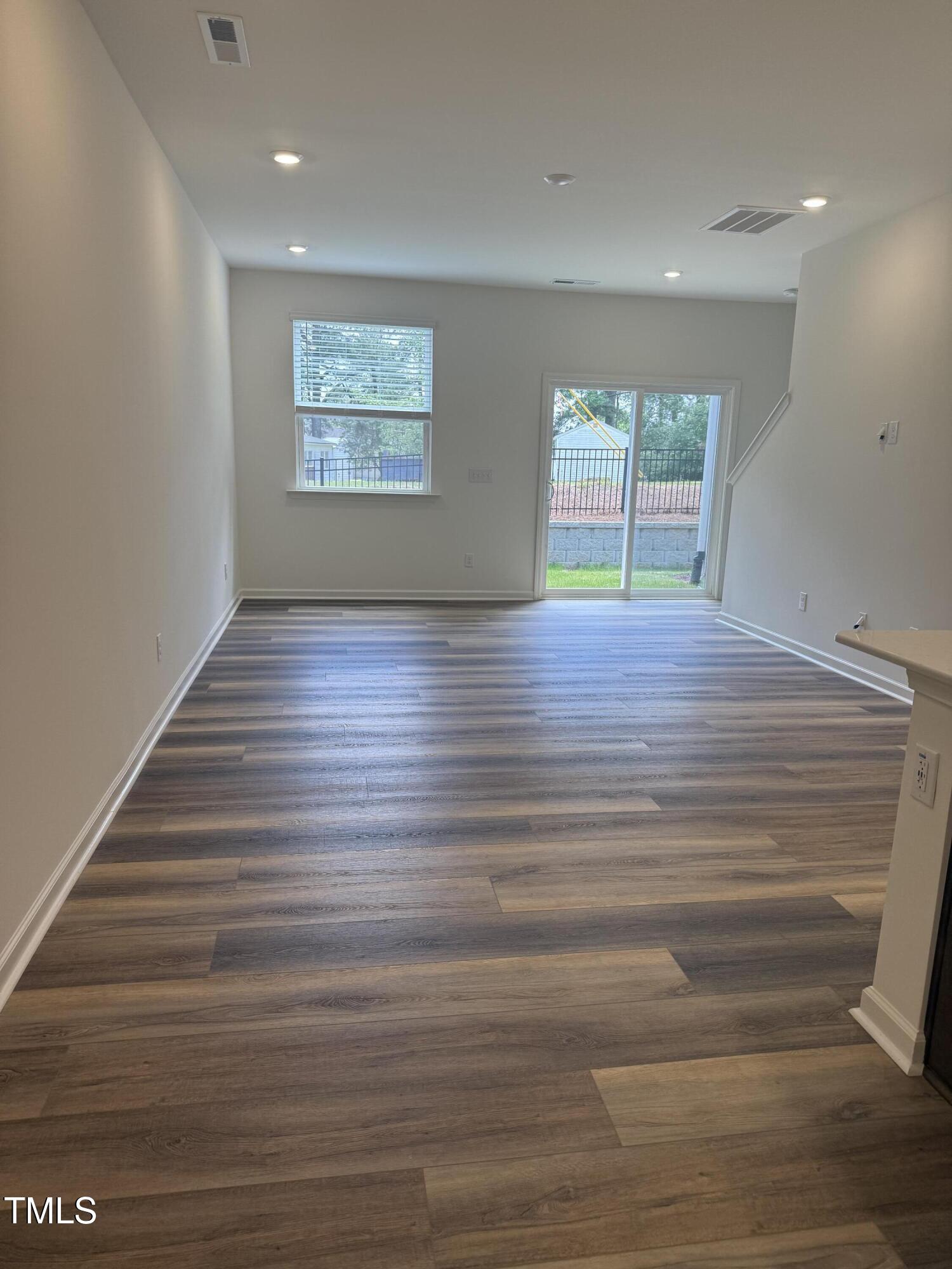 10521 Brookside Reserve Road Property Photo 2