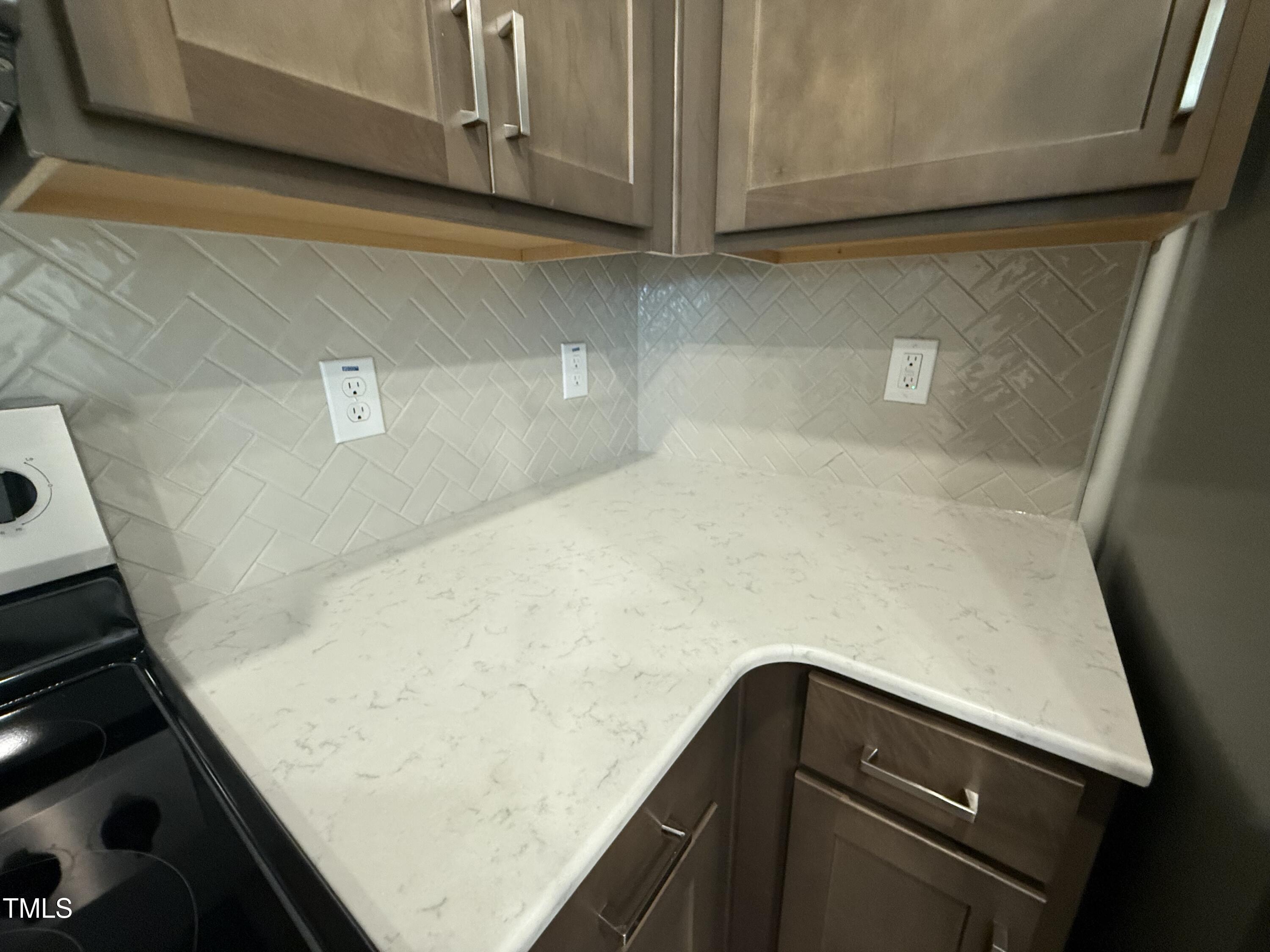 10521 Brookside Reserve Road Property Photo 8