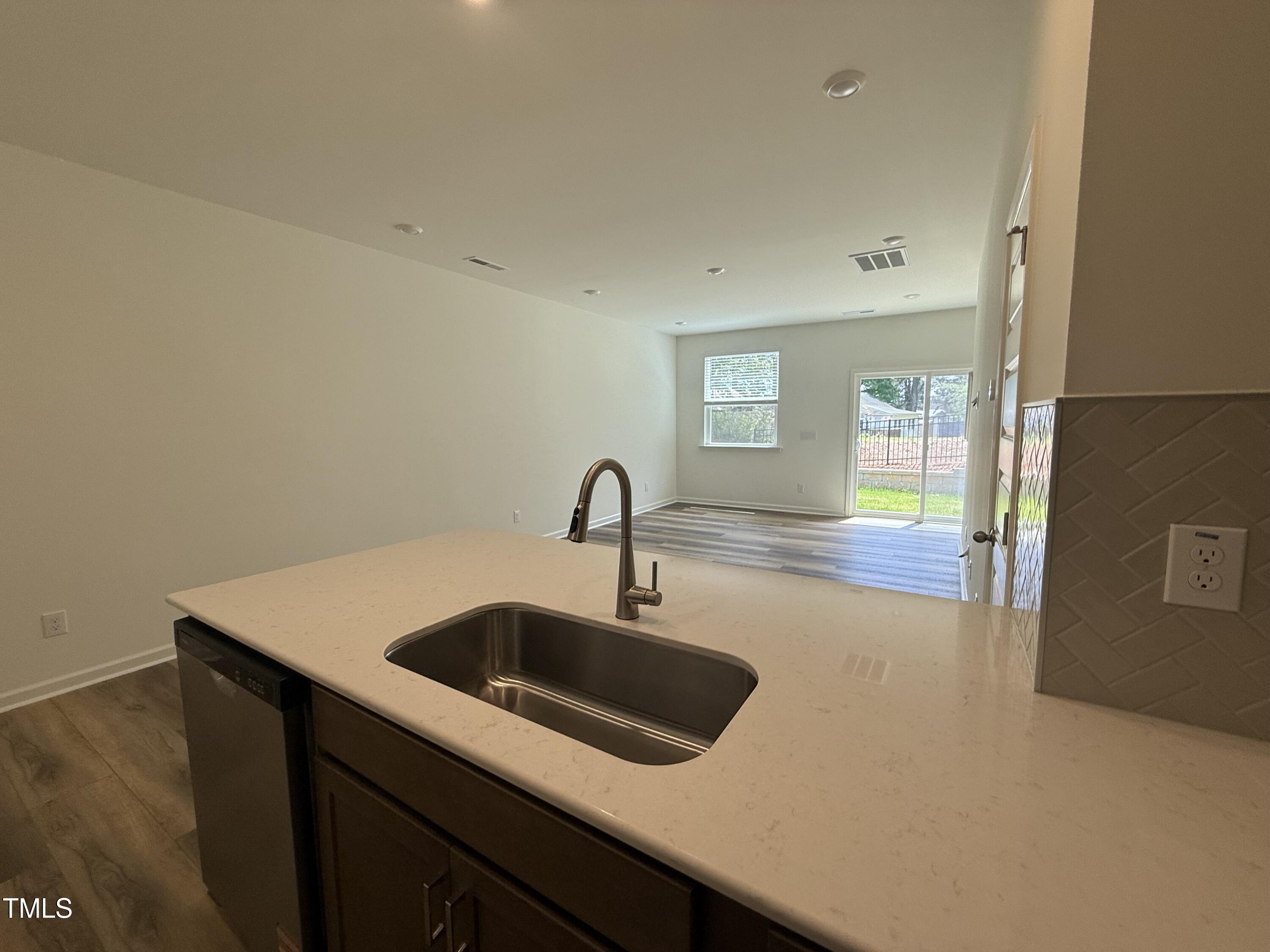 10521 Brookside Reserve Road Property Photo 9