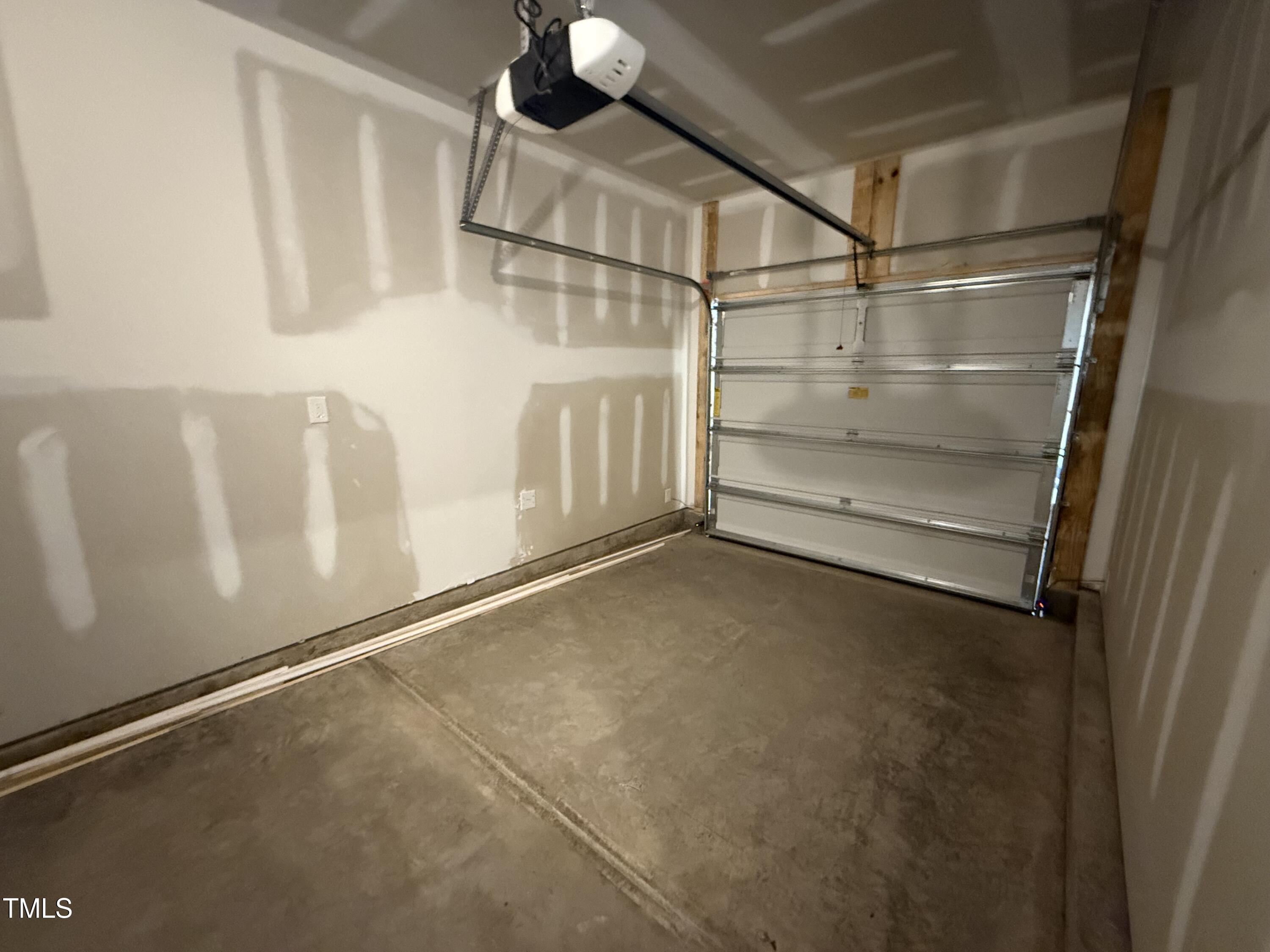 10521 Brookside Reserve Road Property Photo 12