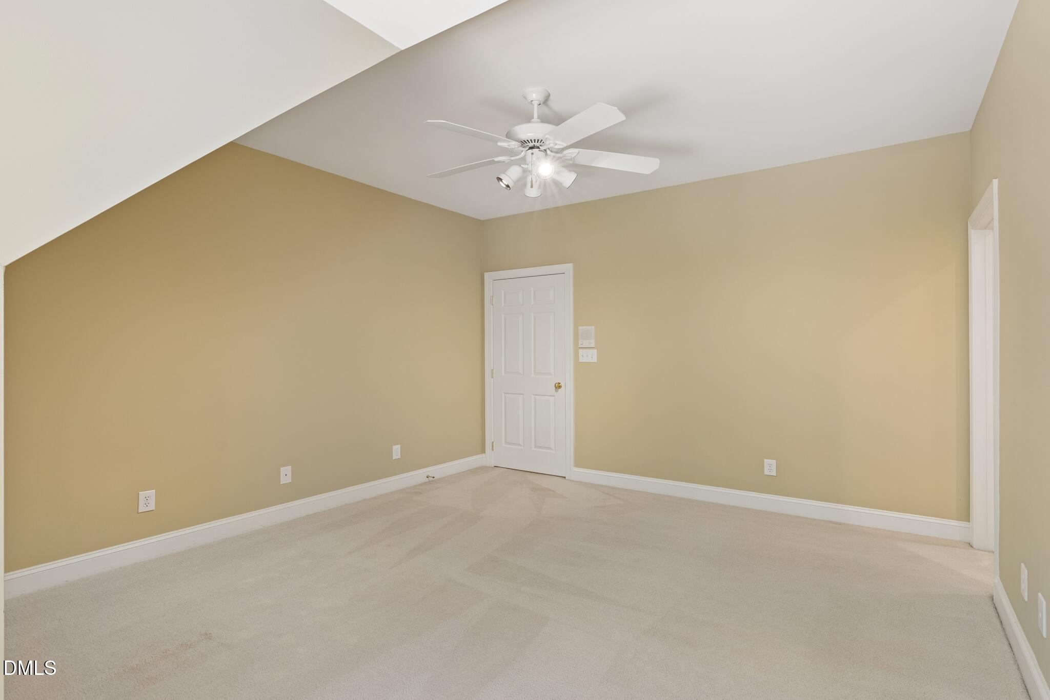 4901 Oakmoor Court Property Photo 34