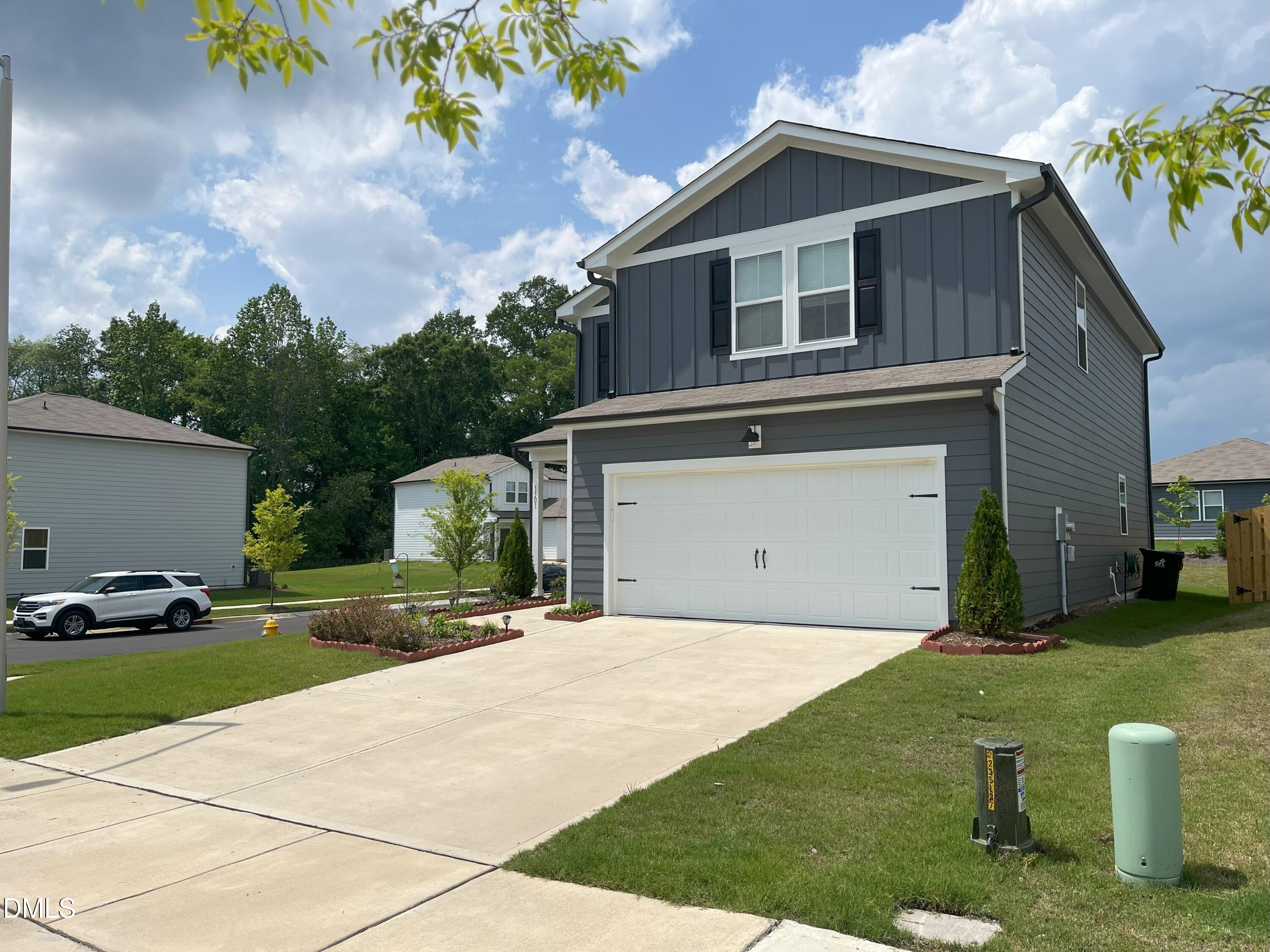 1501 Rhodes Pond Street Property Photo 1